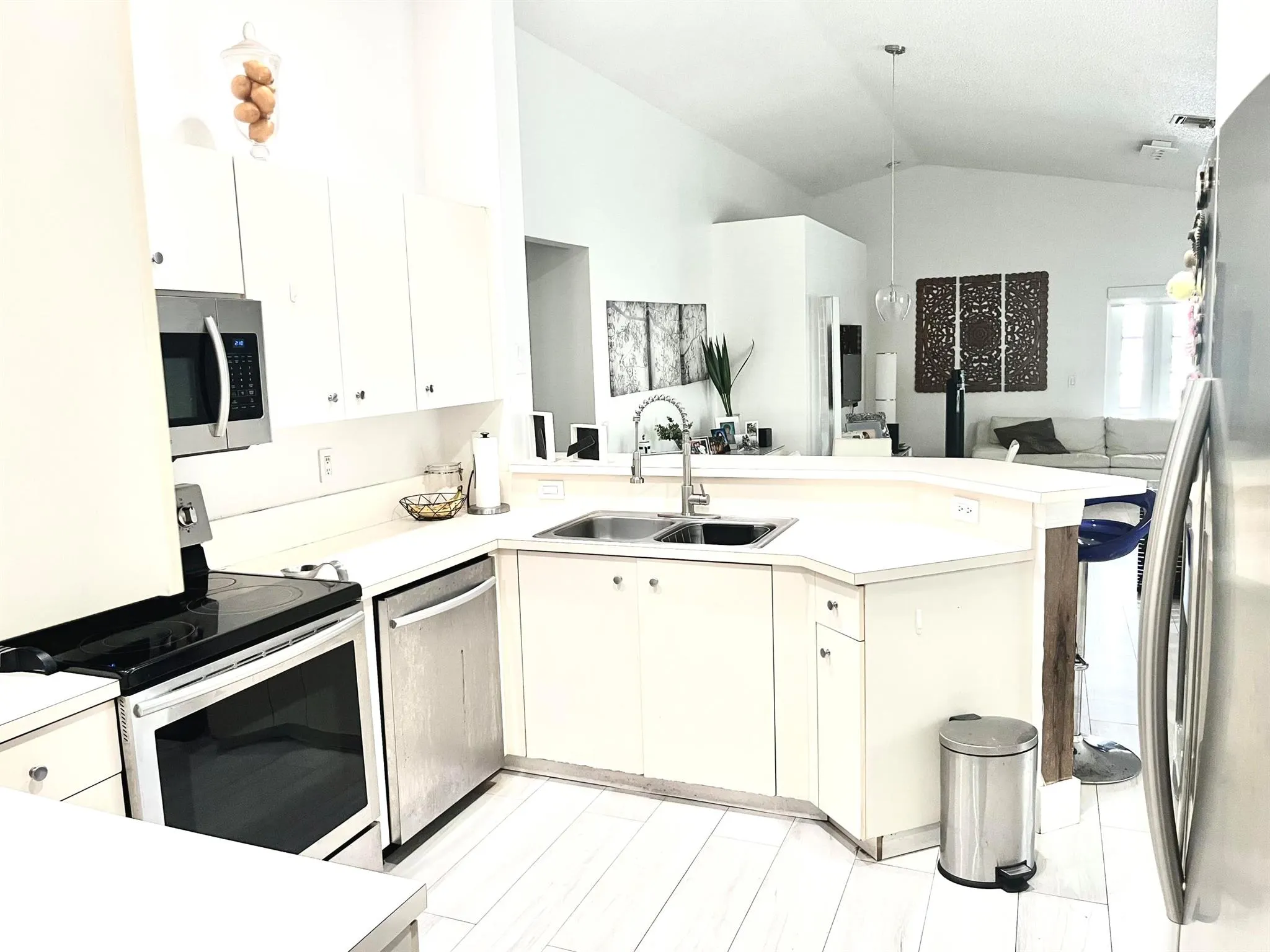1377 Majesty Terrace