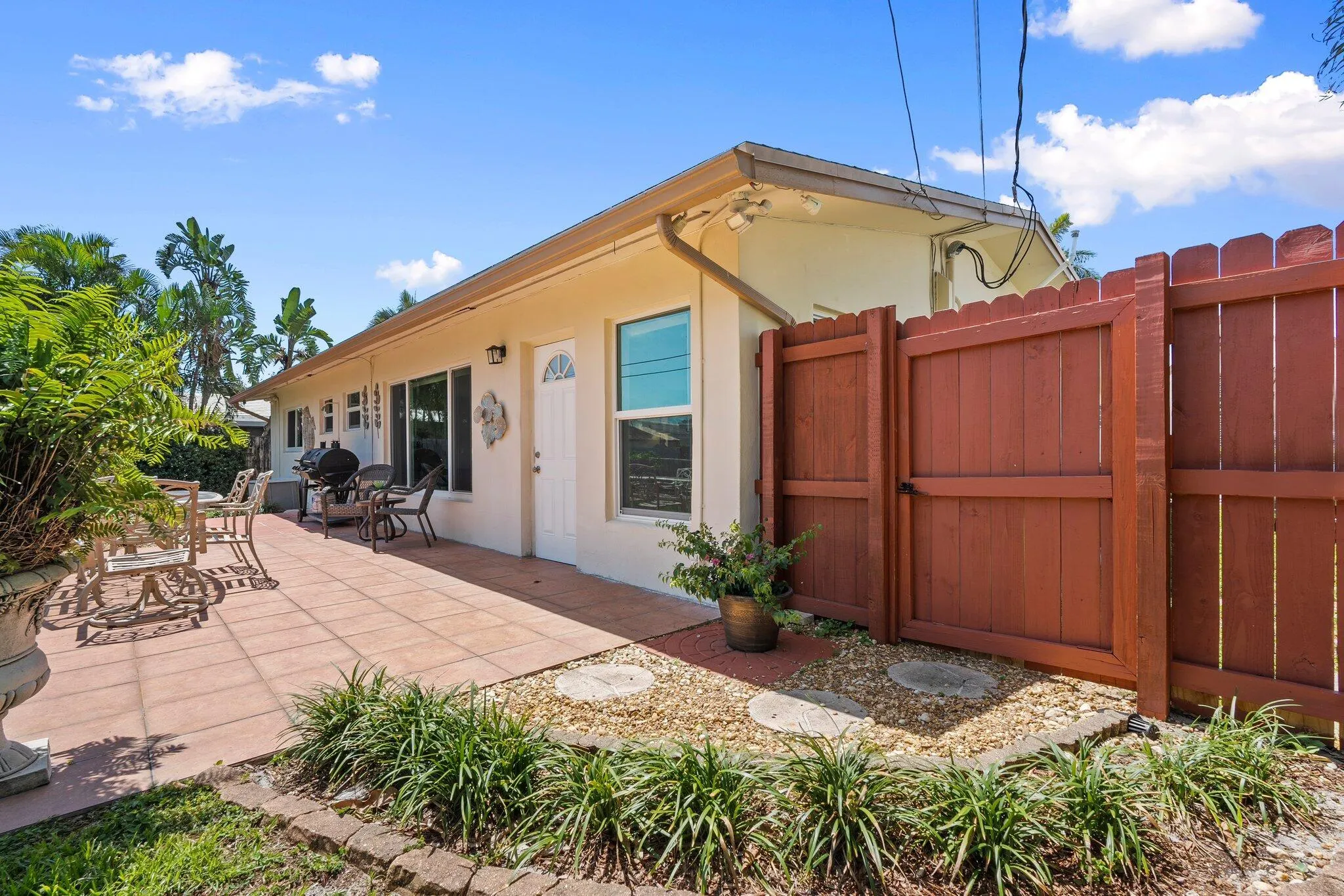 1841 NE 41st Street