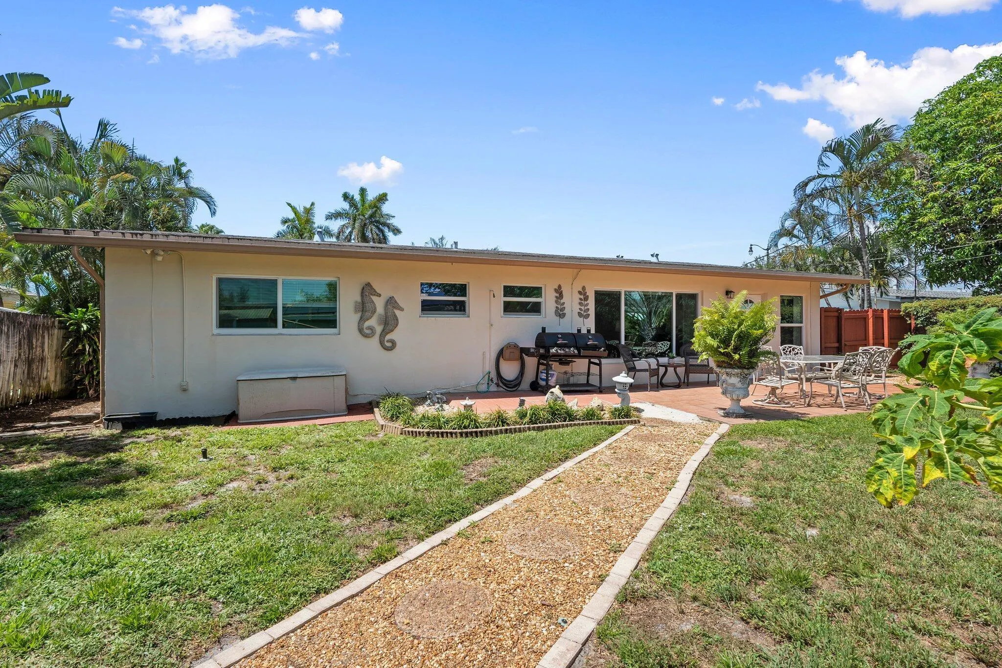 1841 NE 41st Street