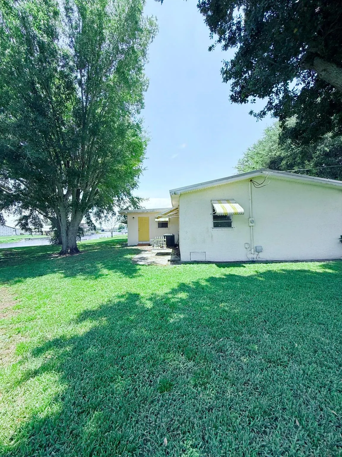 1025 Ash Circle