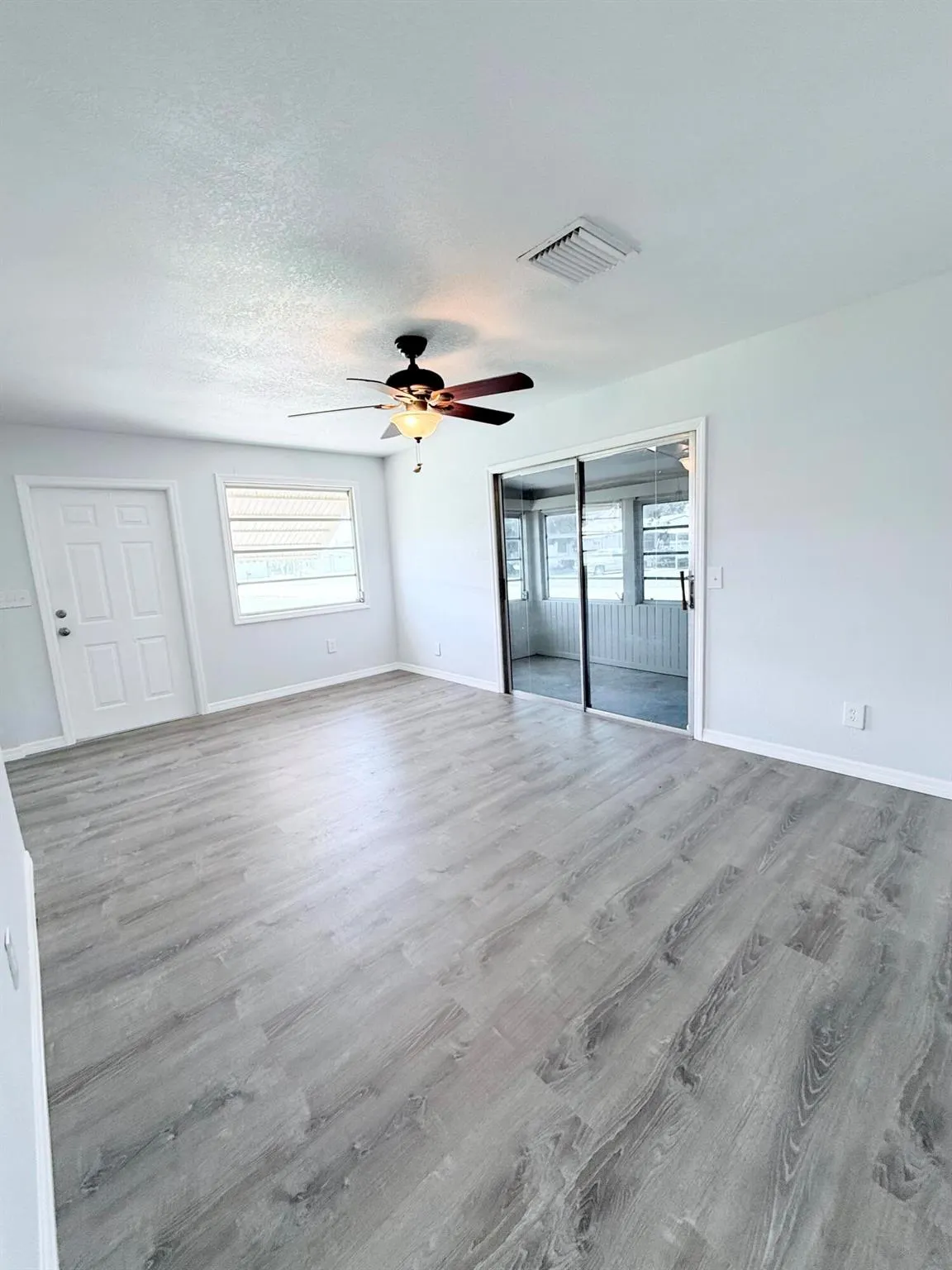 1025 Ash Circle
