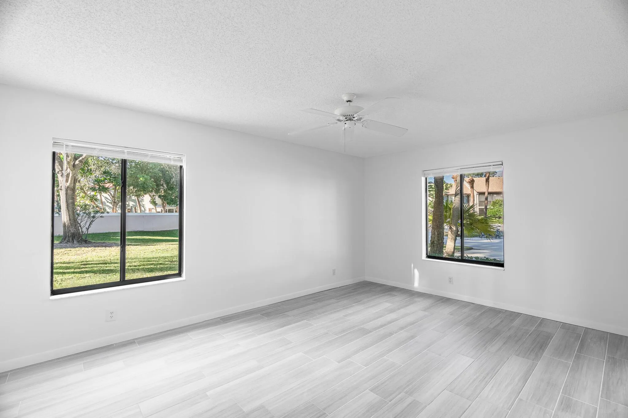 2025 SW Silver Pine Way, #120-D1