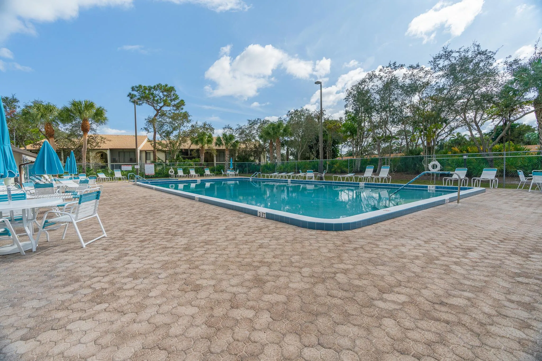 2025 SW Silver Pine Way, #120-D1