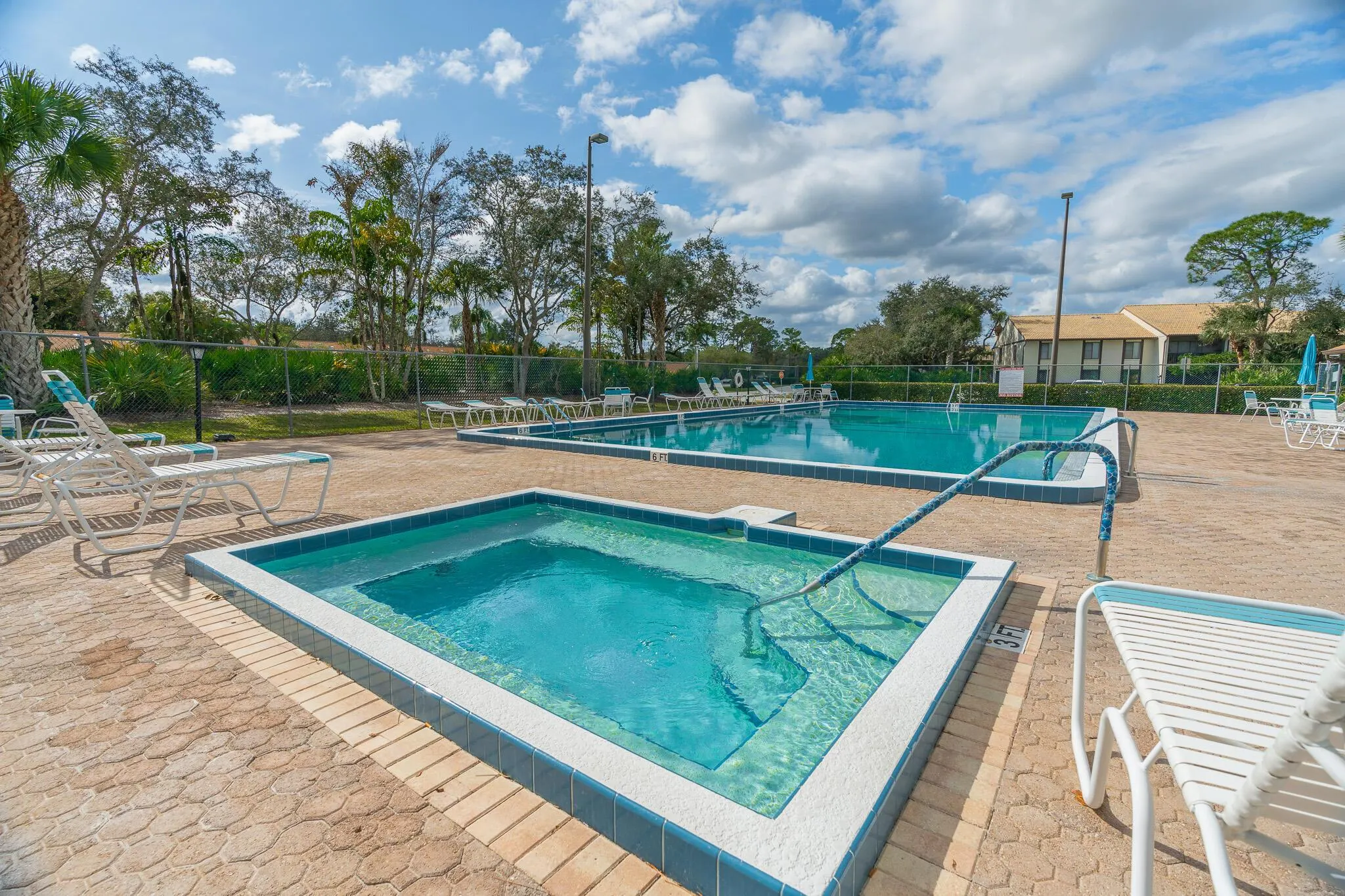 2025 SW Silver Pine Way, #120-D1
