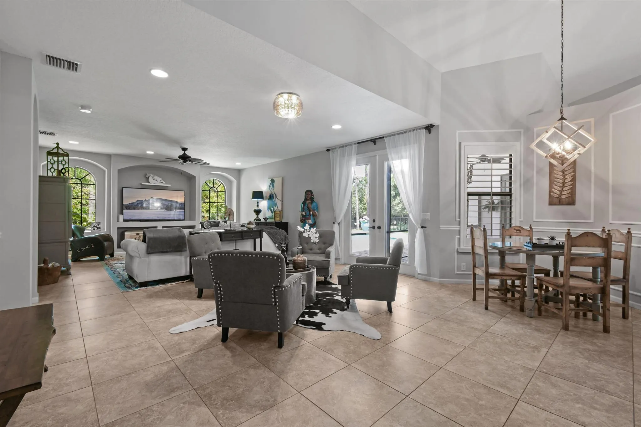 3251 SW Holly Lane