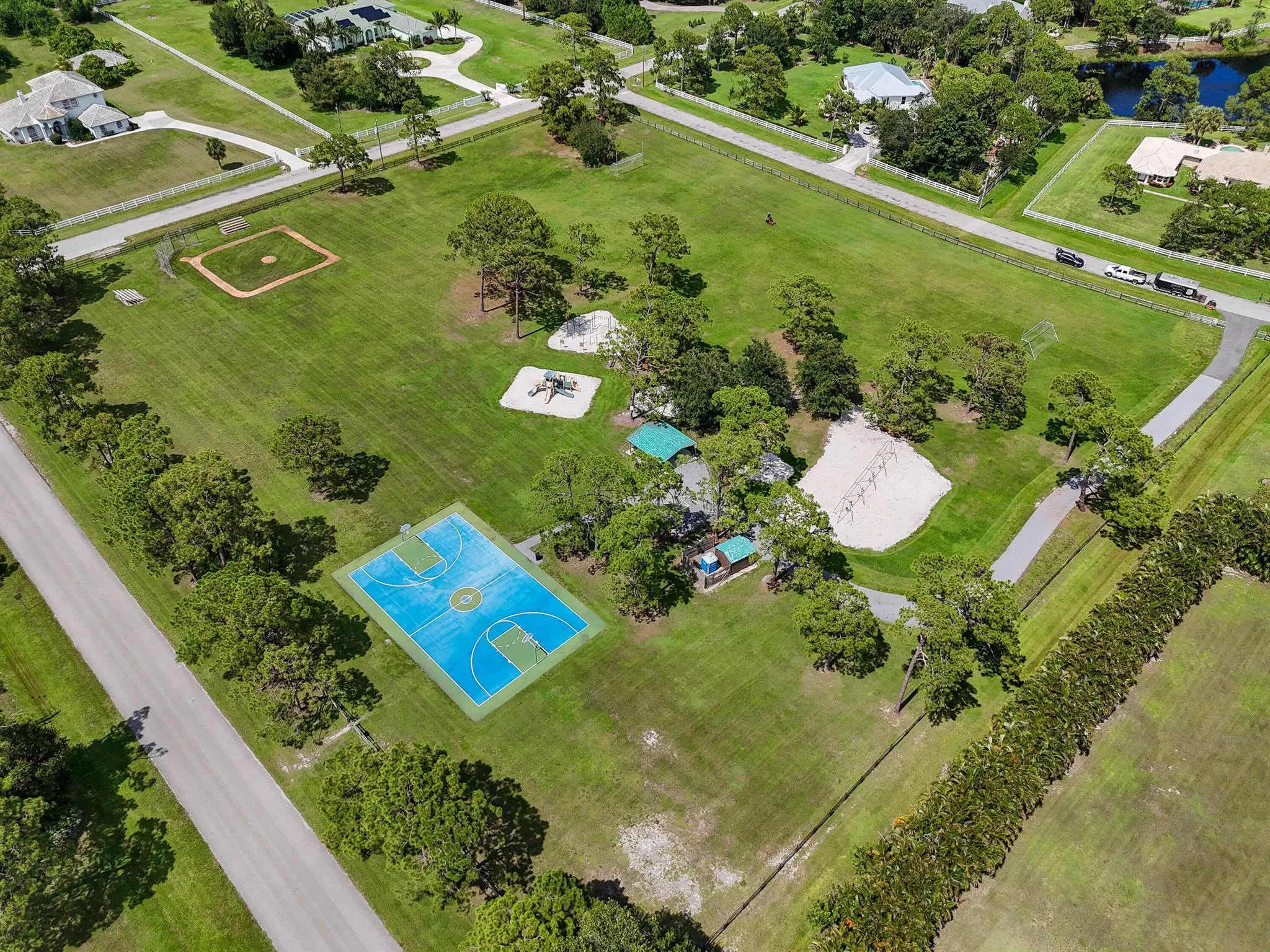 3251 SW Holly Lane