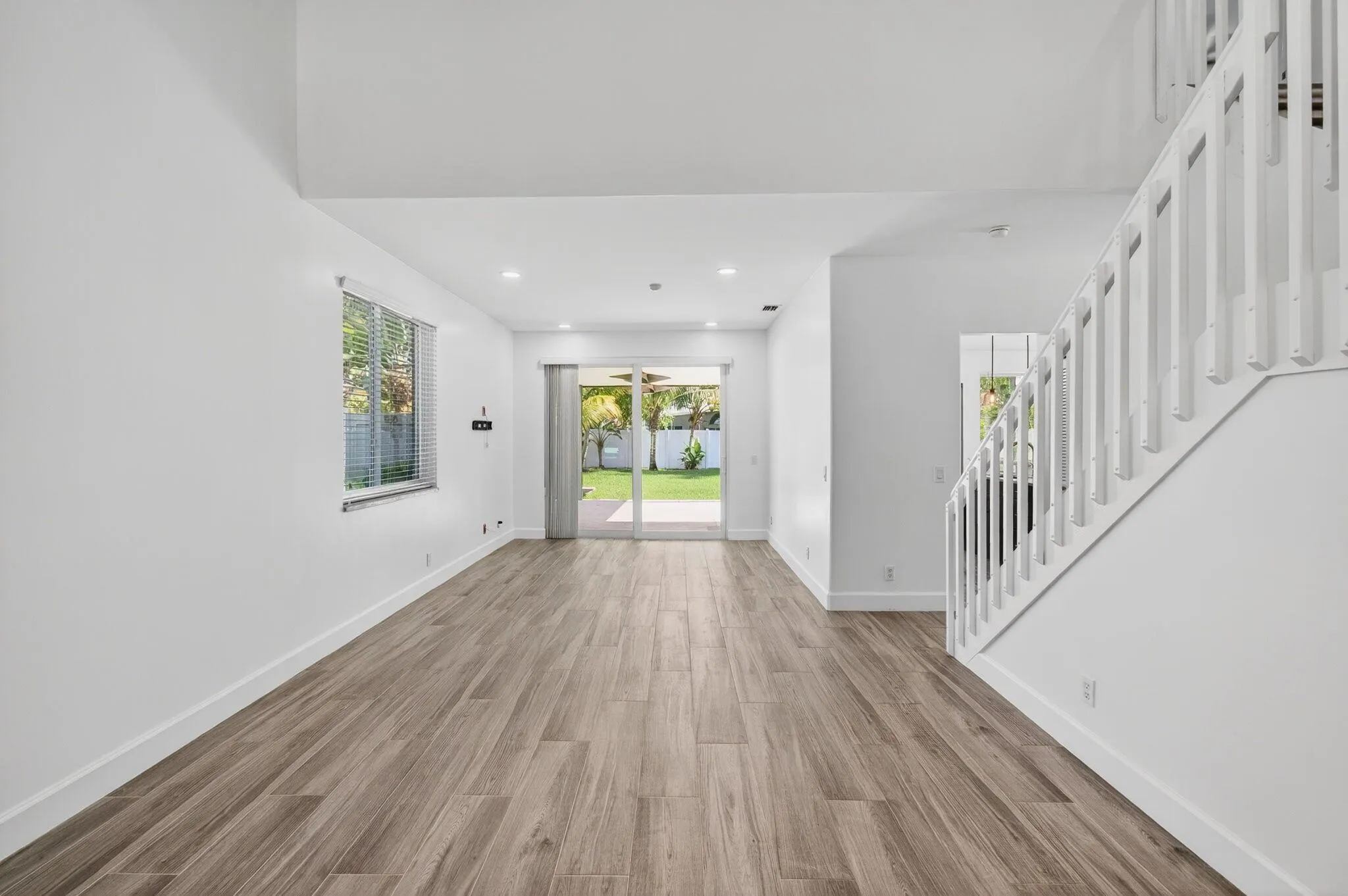 4551 NW 7th Street