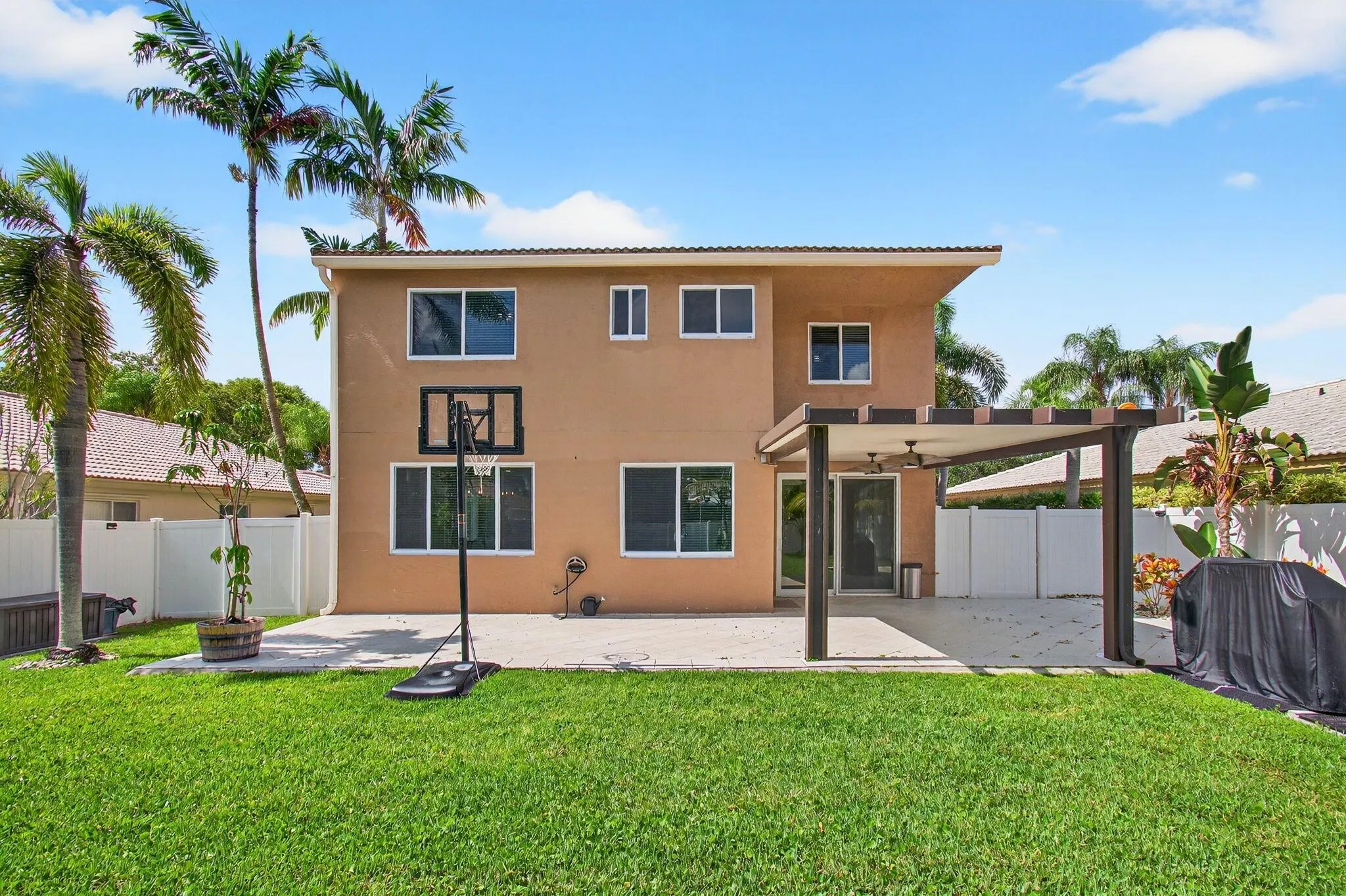4551 NW 7th Street