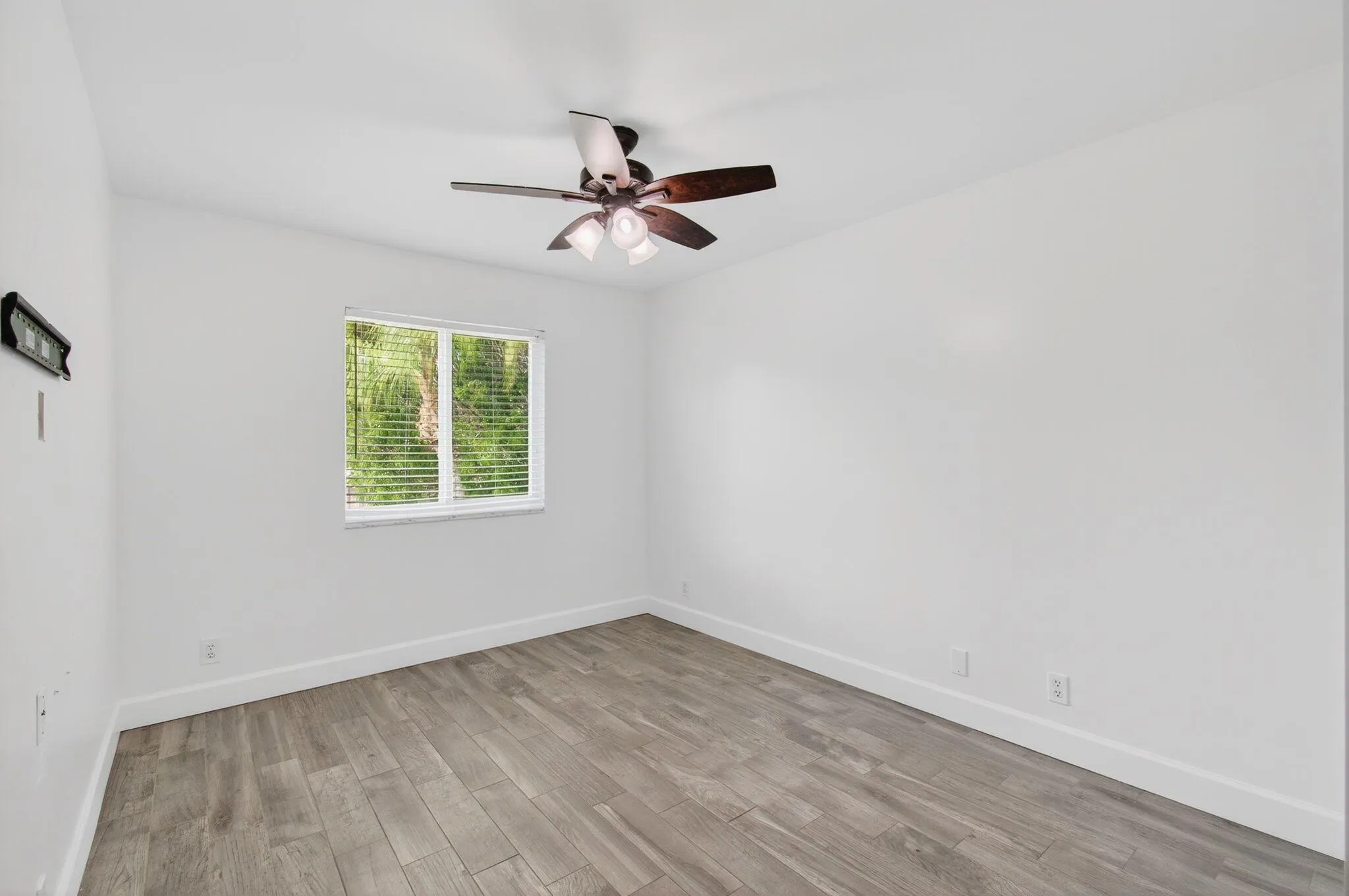 4551 NW 7th Street