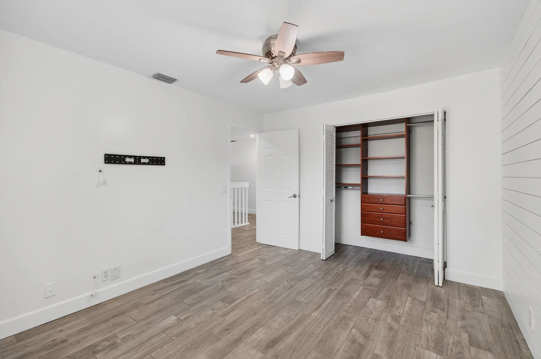 4551 NW 7th Street