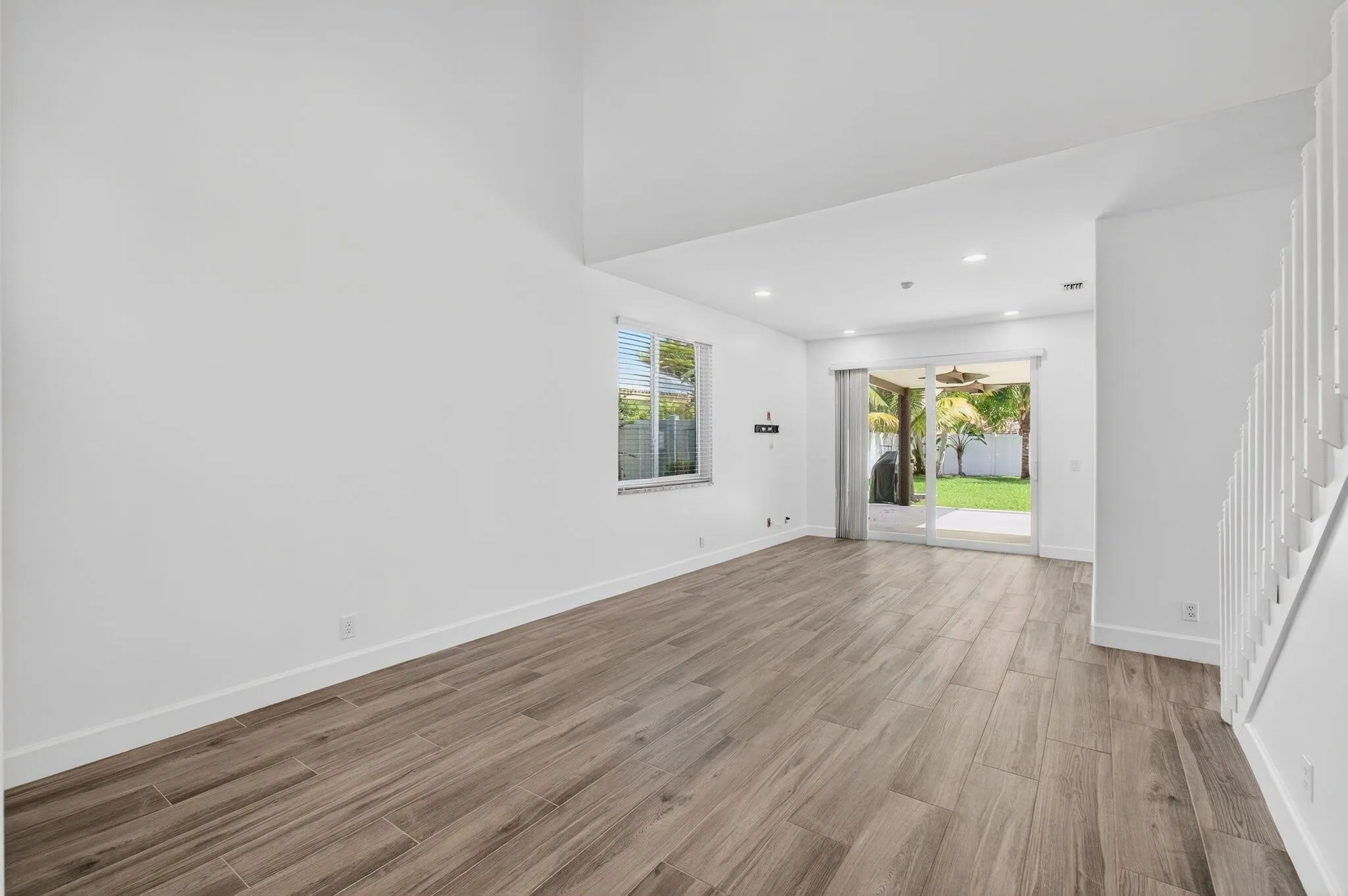 4551 NW 7th Street