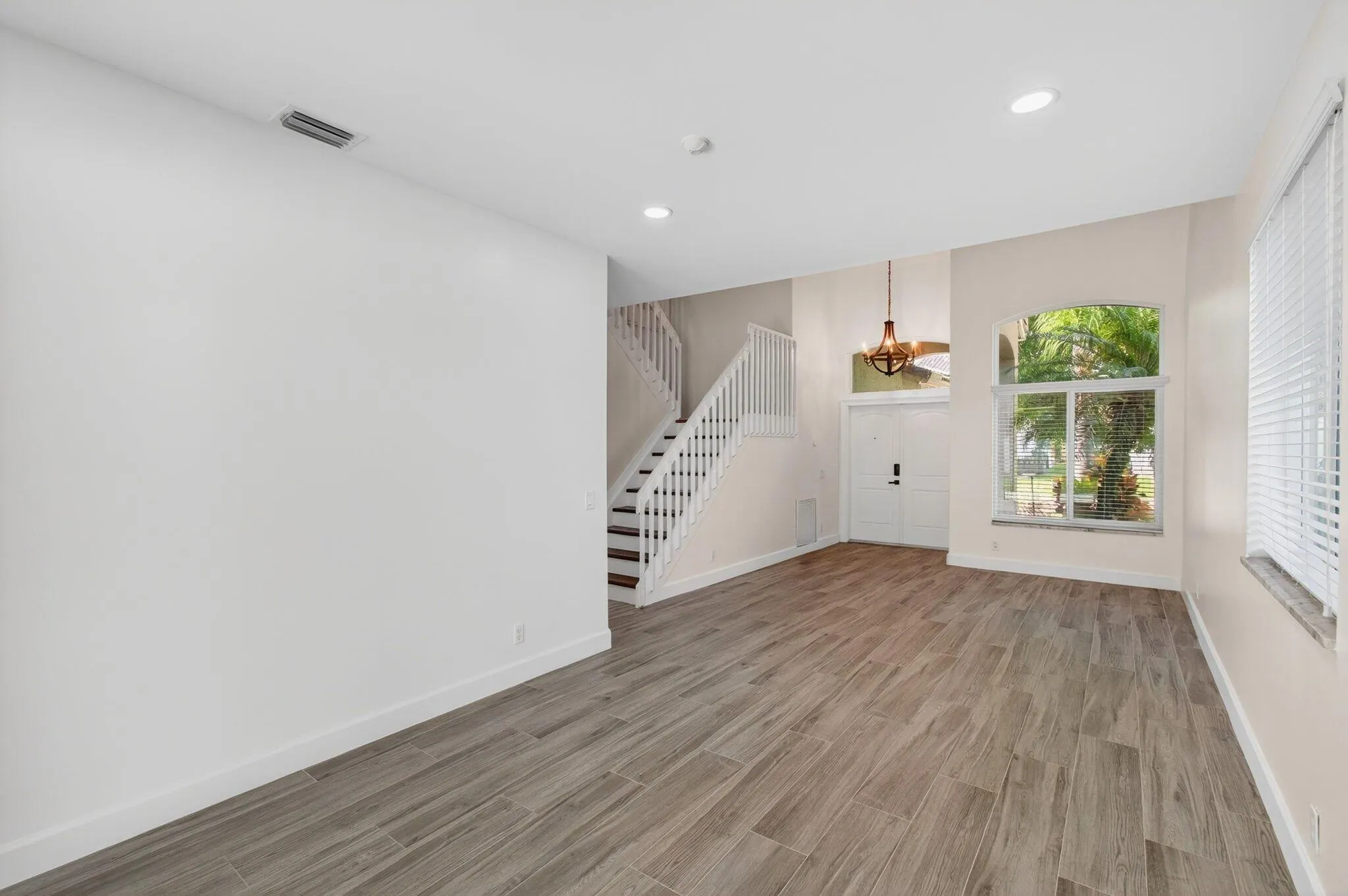 4551 NW 7th Street