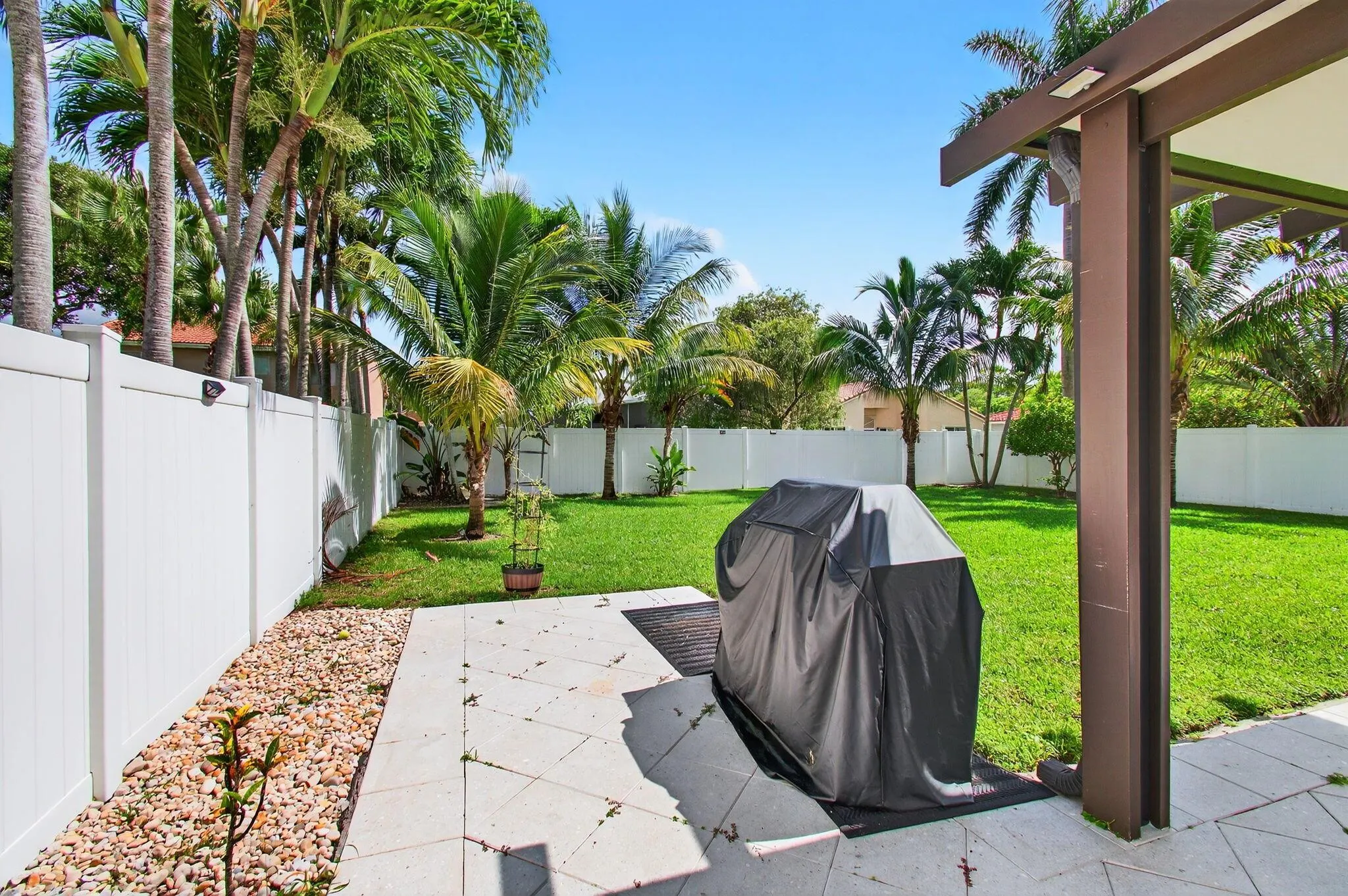 4551 NW 7th Street