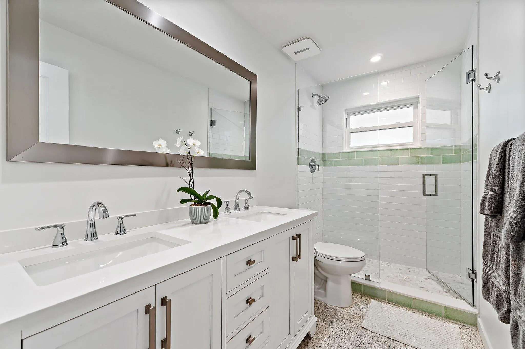 2449 Palm Road