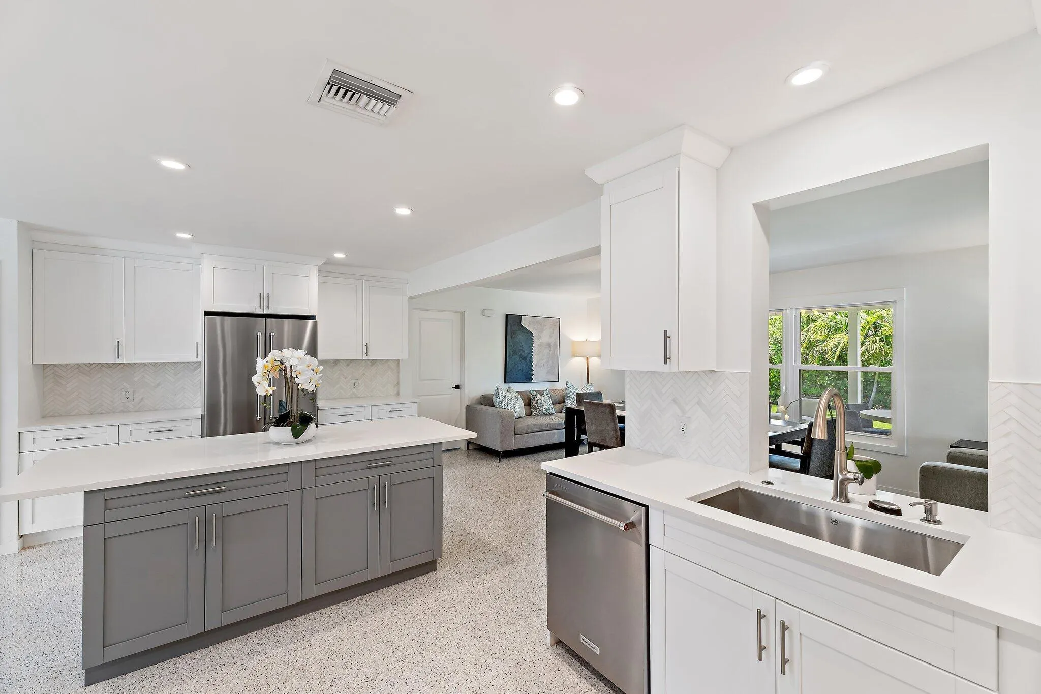 2449 Palm Road