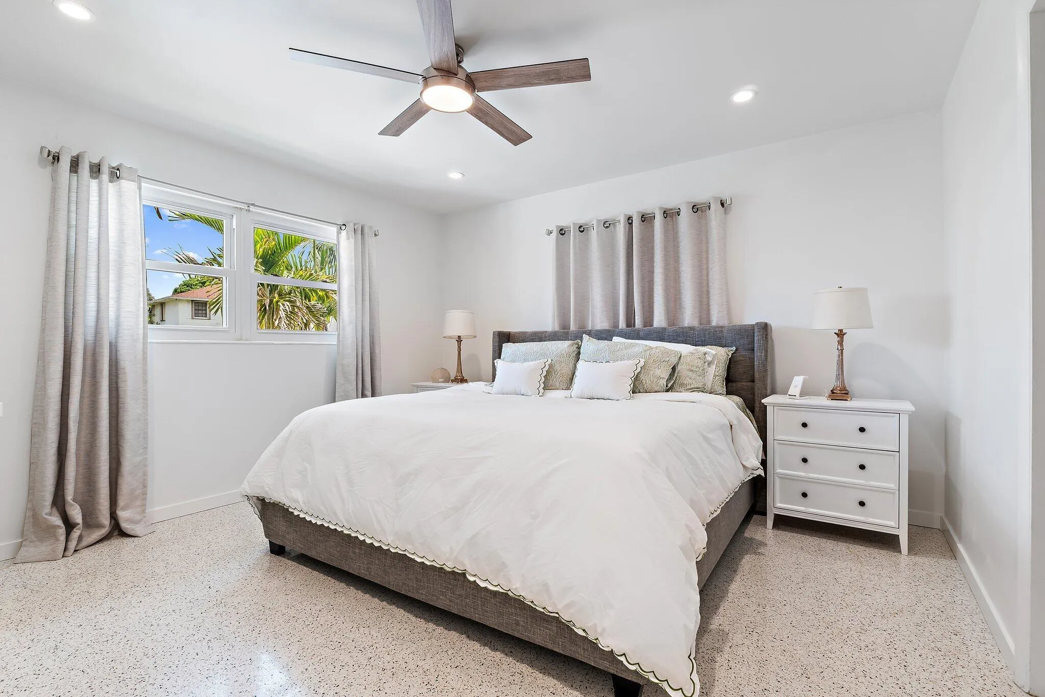 2449 Palm Road