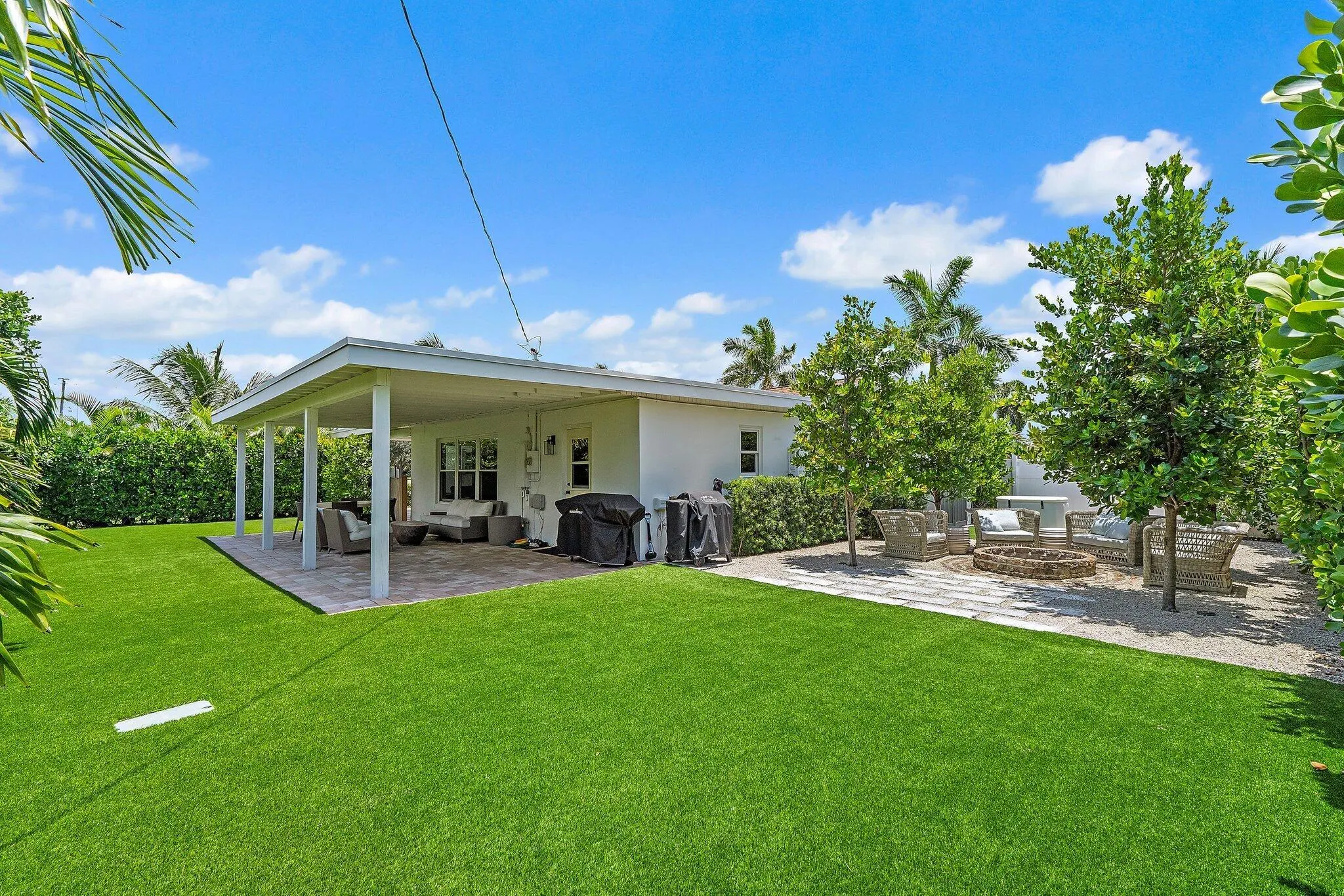 2449 Palm Road