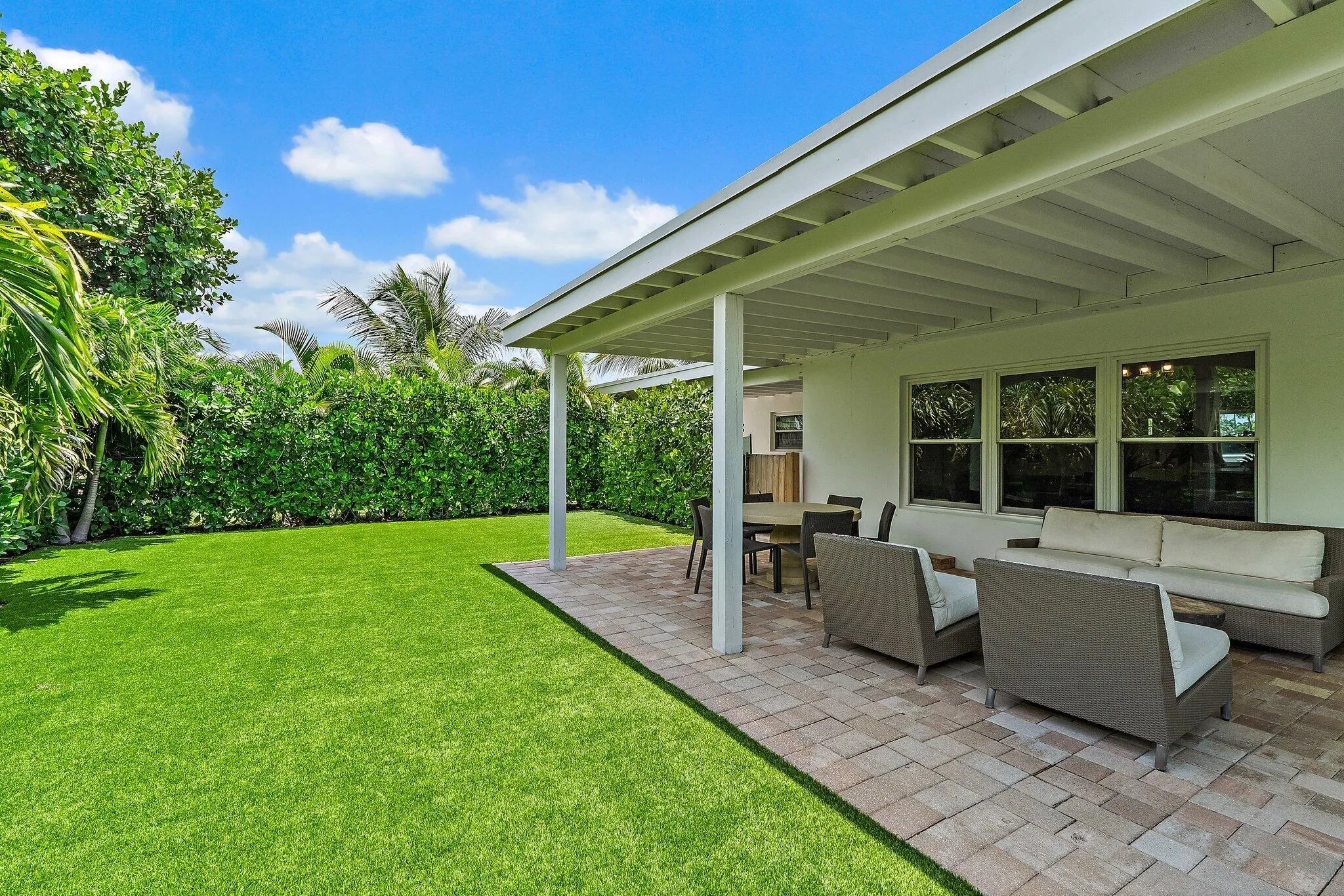 2449 Palm Road