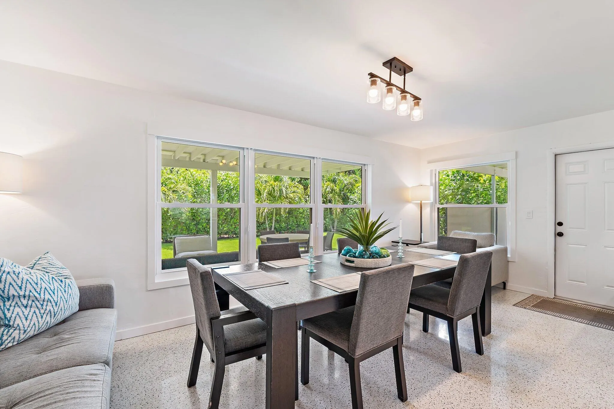 2449 Palm Road