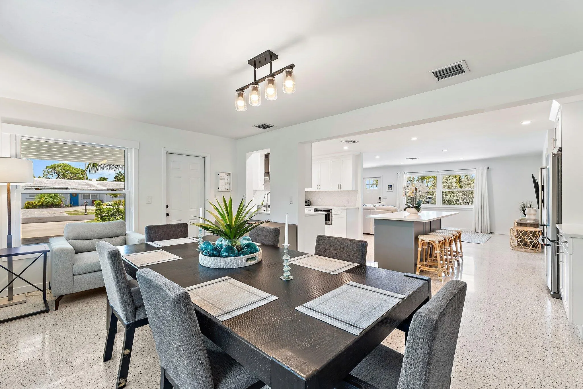 2449 Palm Road