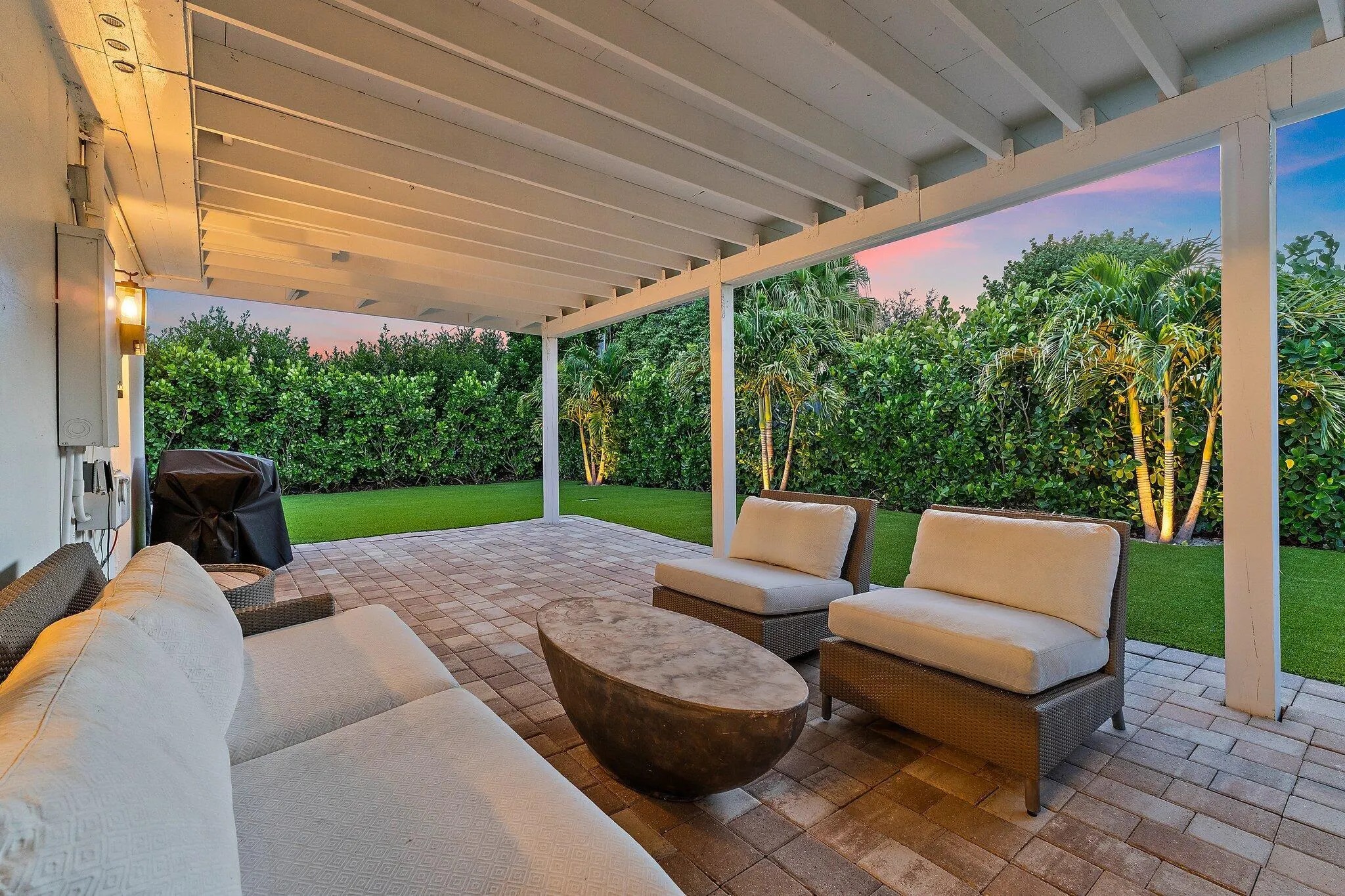 2449 Palm Road