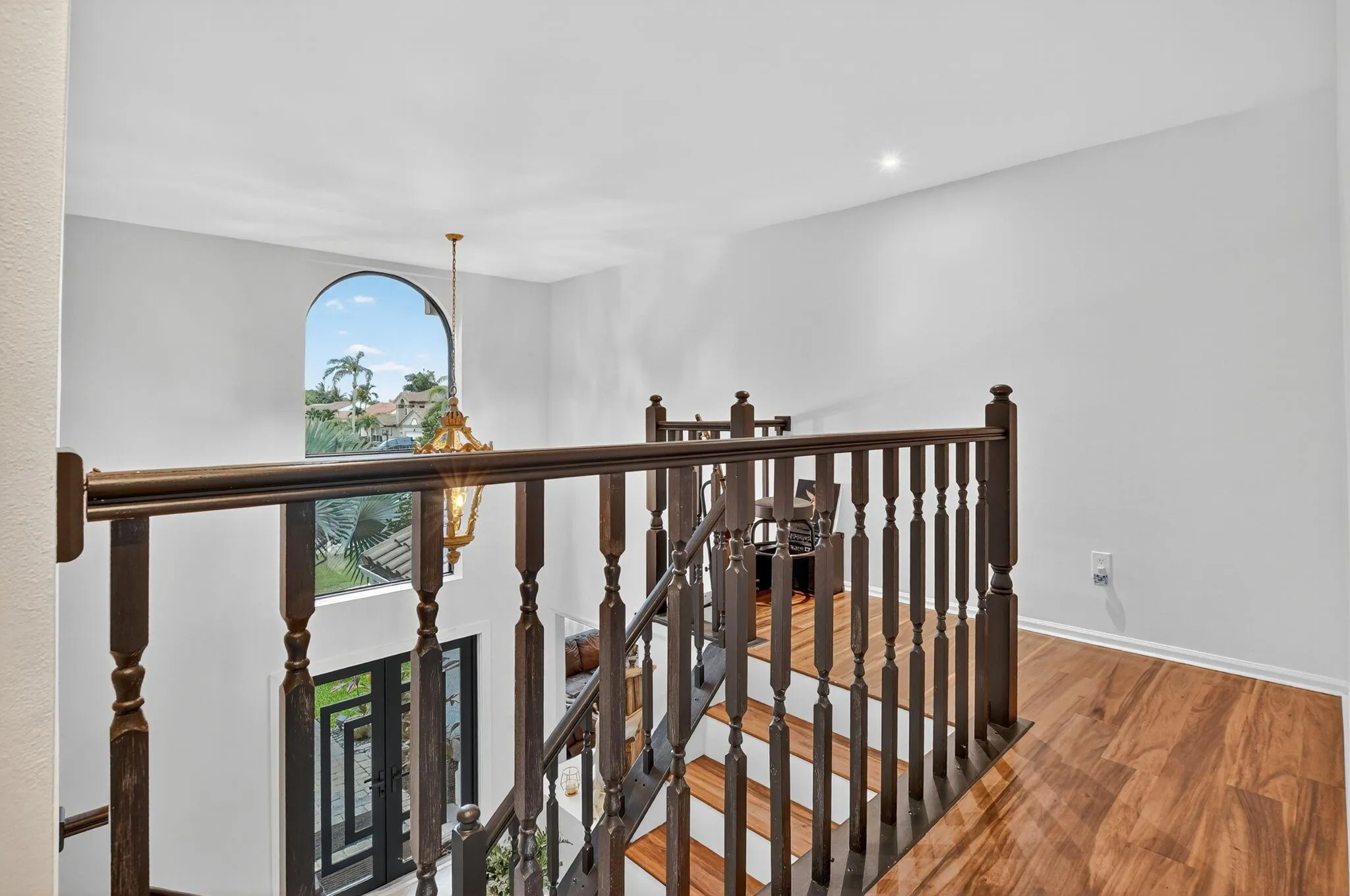 10798 Seacliff Circle