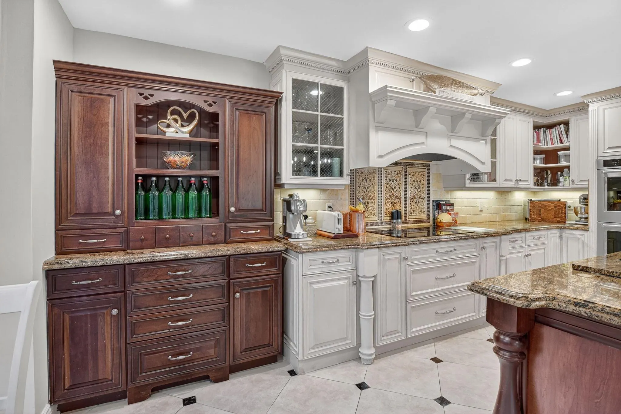 10798 Seacliff Circle
