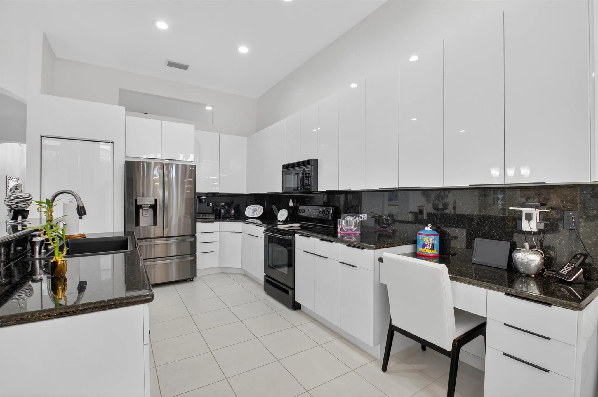 7236 Maple Ridge Trail
