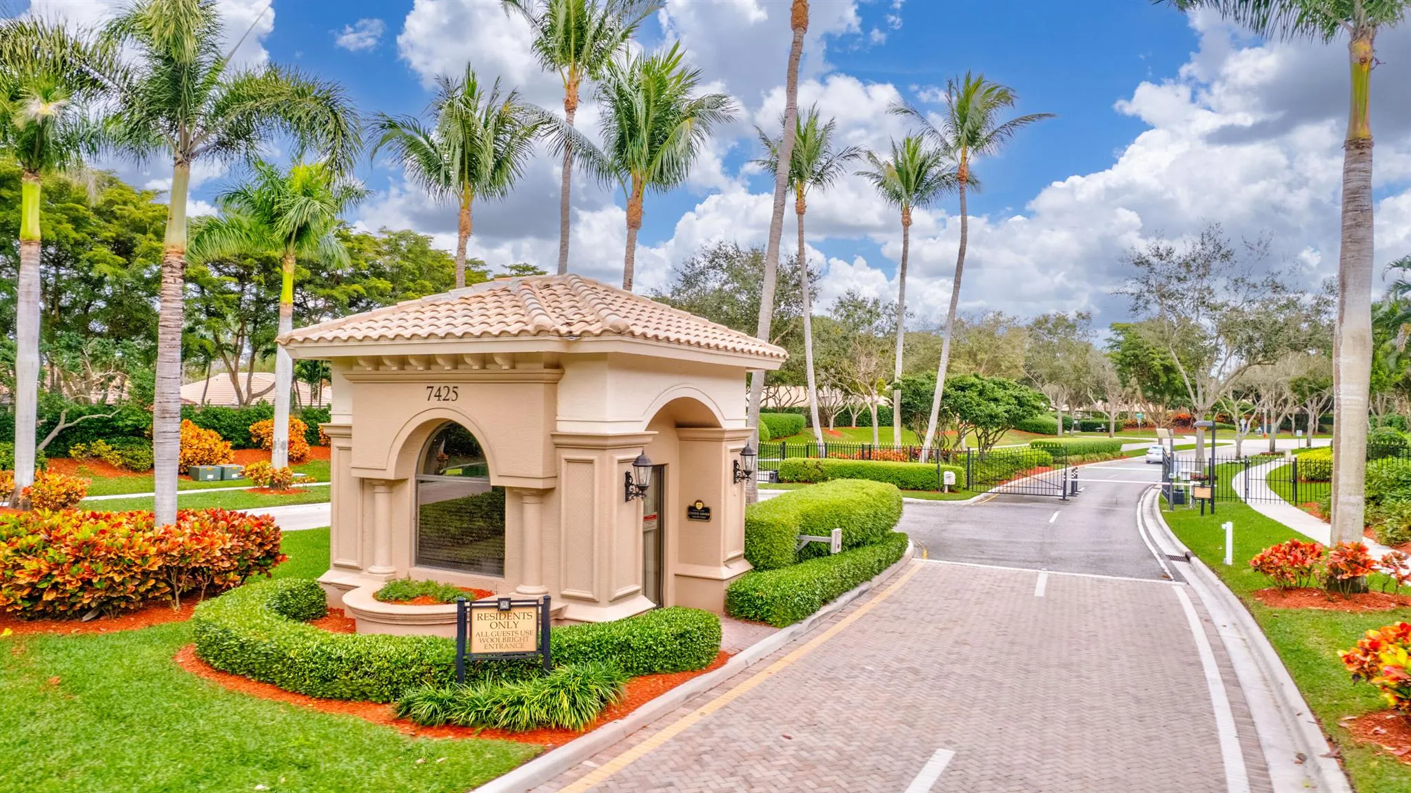 7236 Maple Ridge Trail