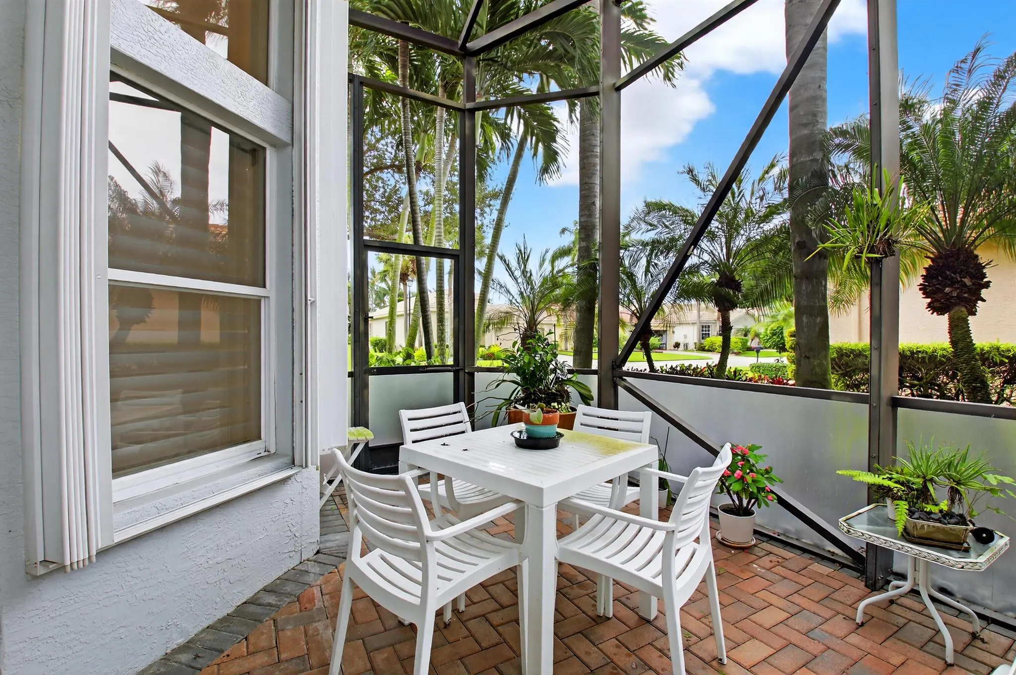 7236 Maple Ridge Trail