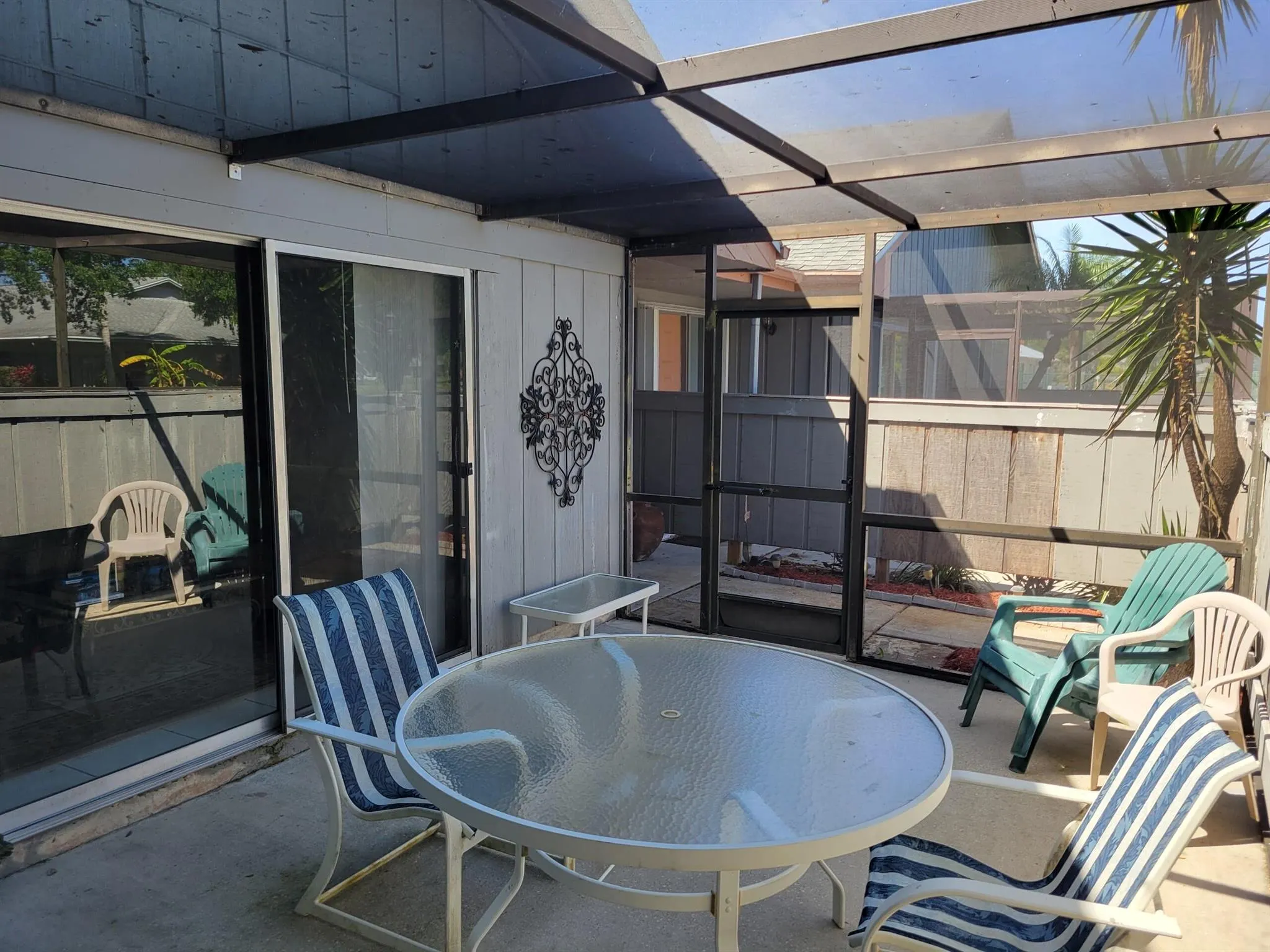 3904 NW Cinnamon Tree Circle