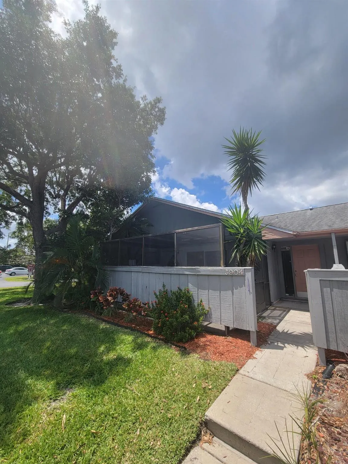 3904 NW Cinnamon Tree Circle