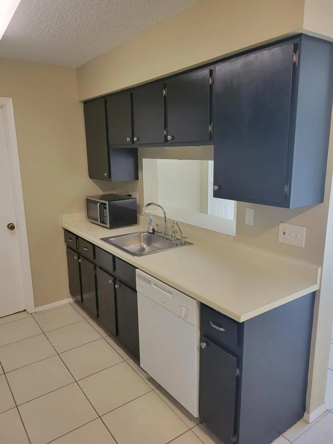3904 NW Cinnamon Tree Circle