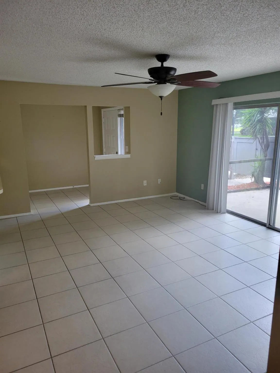 3904 NW Cinnamon Tree Circle