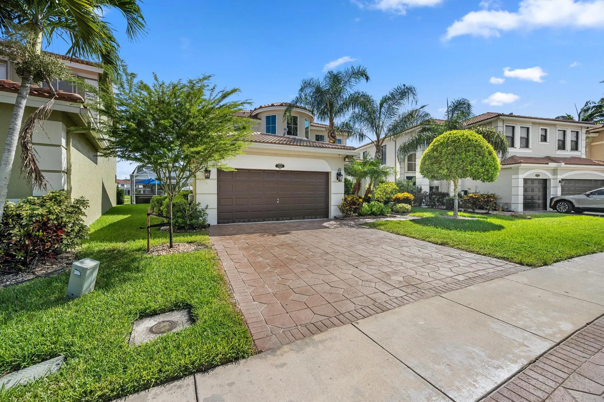 10638 Old Hammock Way