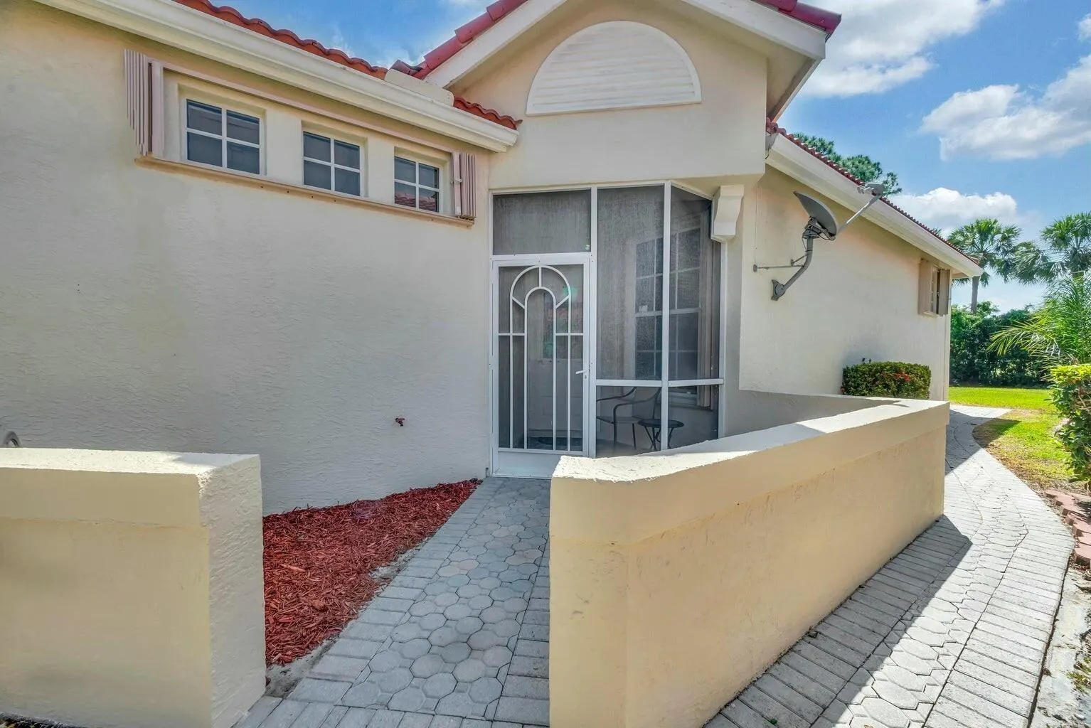 422 SW Horseshoe Bay