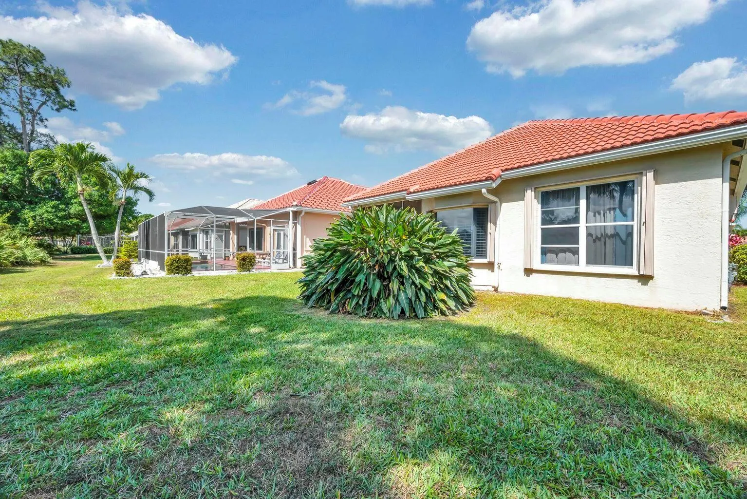 422 SW Horseshoe Bay