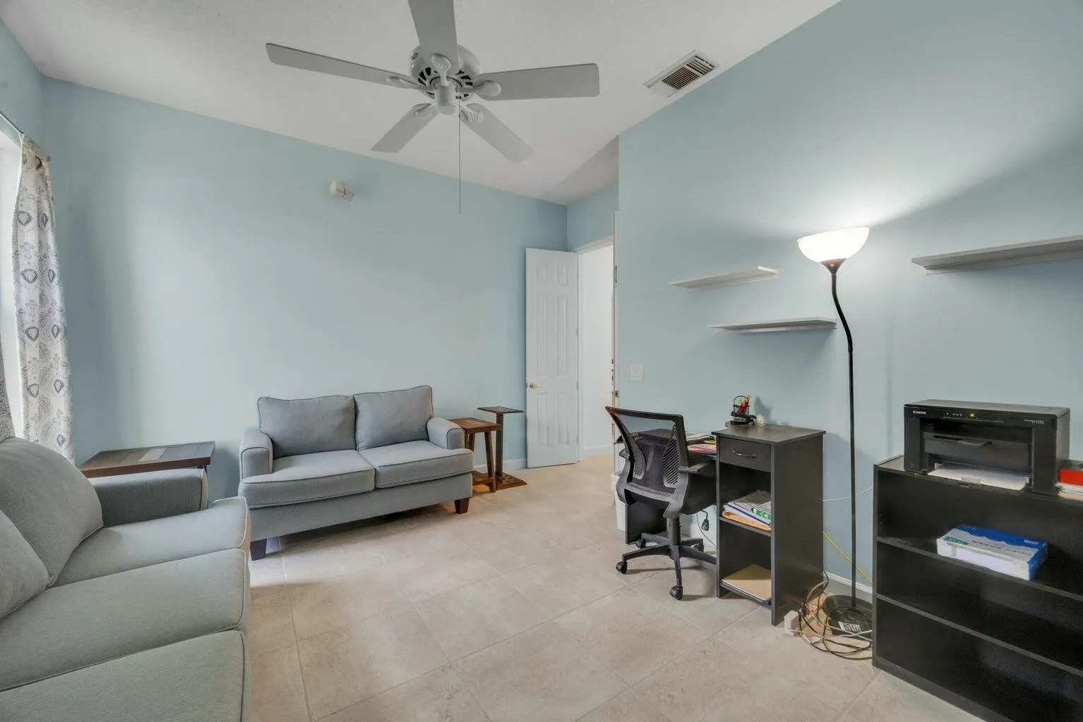 422 SW Horseshoe Bay