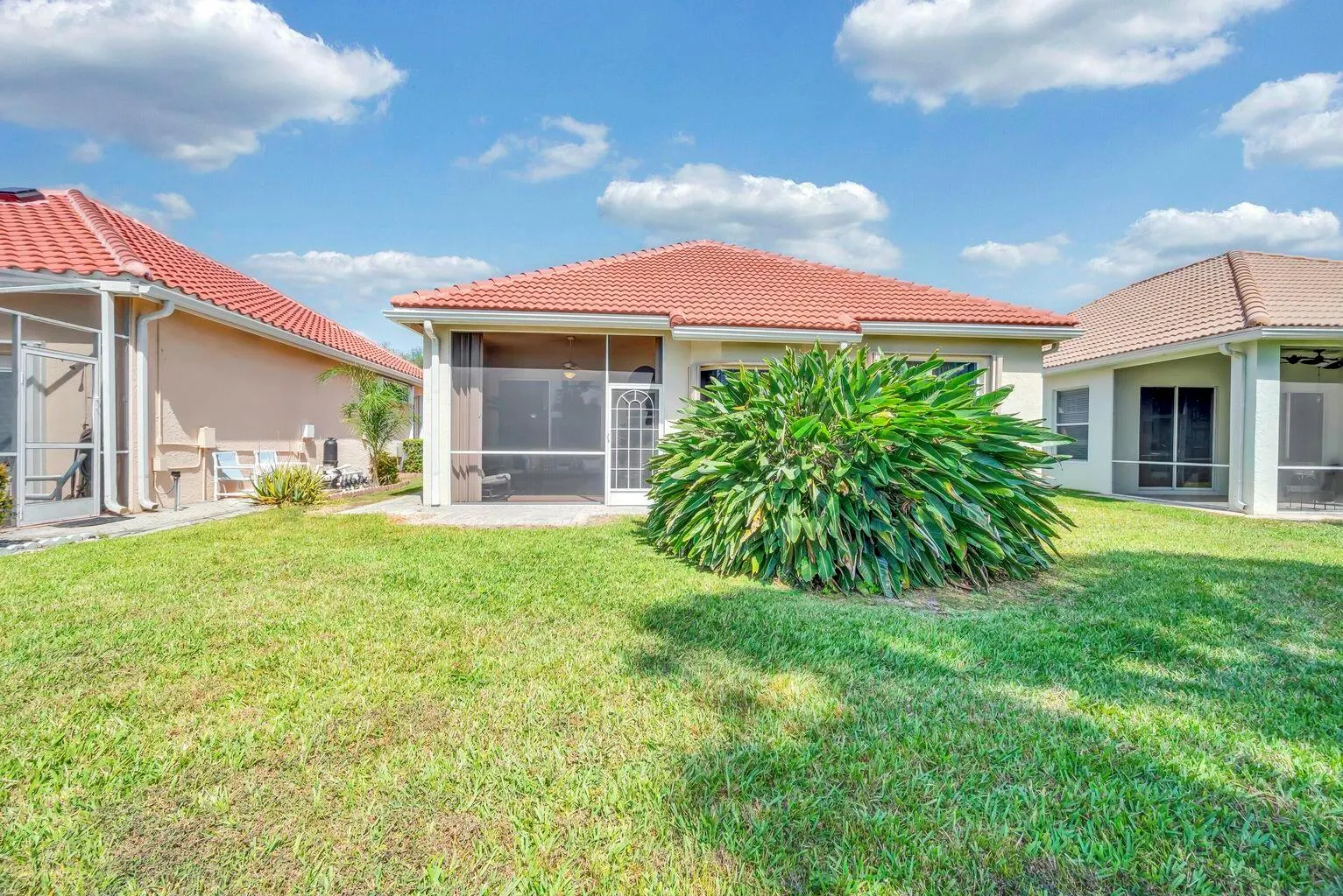 422 SW Horseshoe Bay
