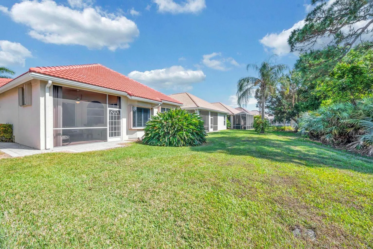 422 SW Horseshoe Bay
