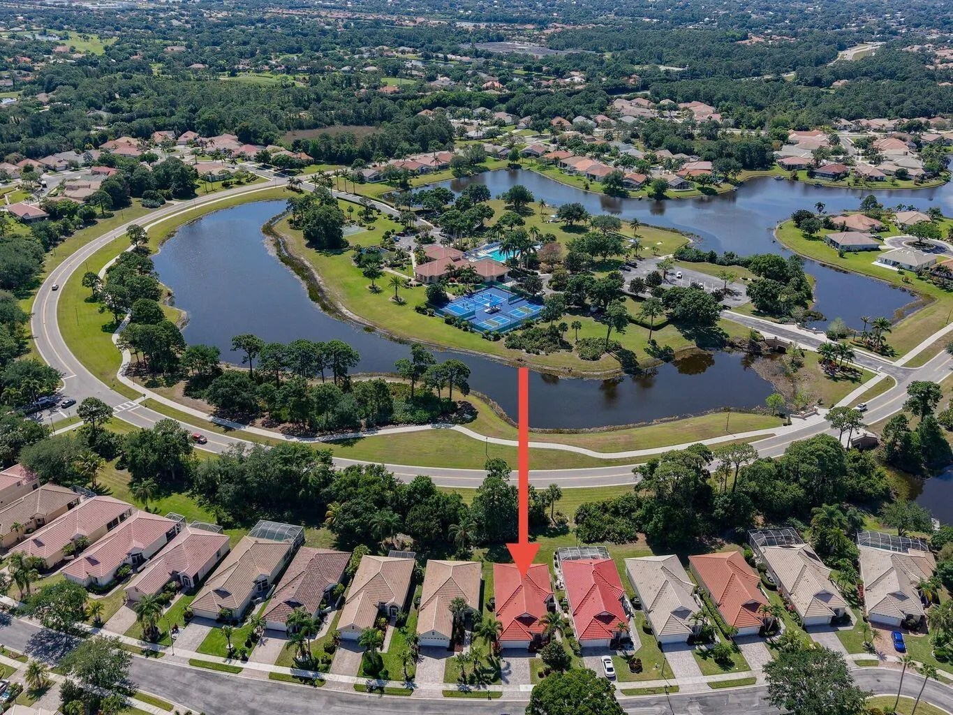 422 SW Horseshoe Bay