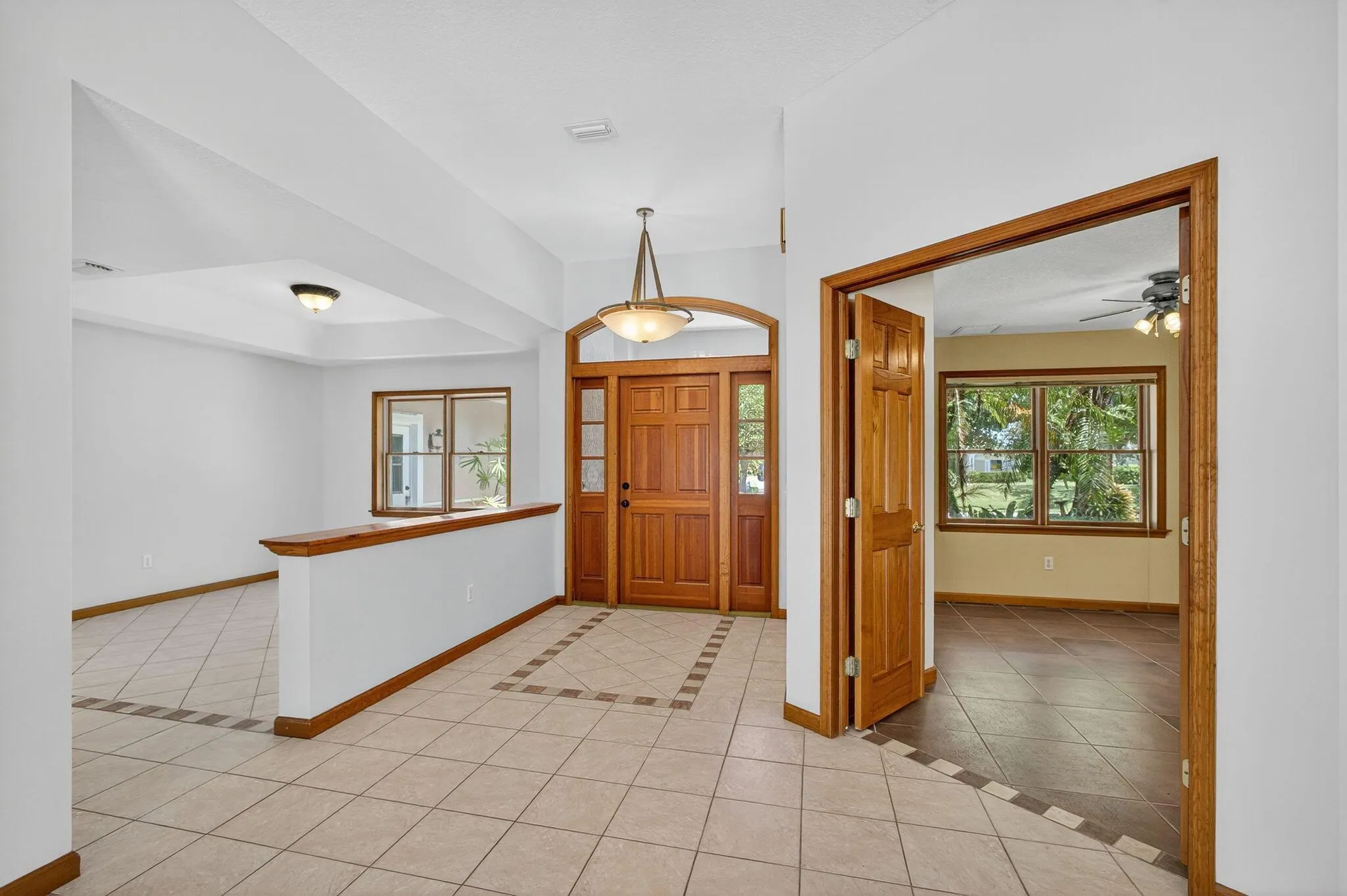 4881 SW Lake Grove Circle