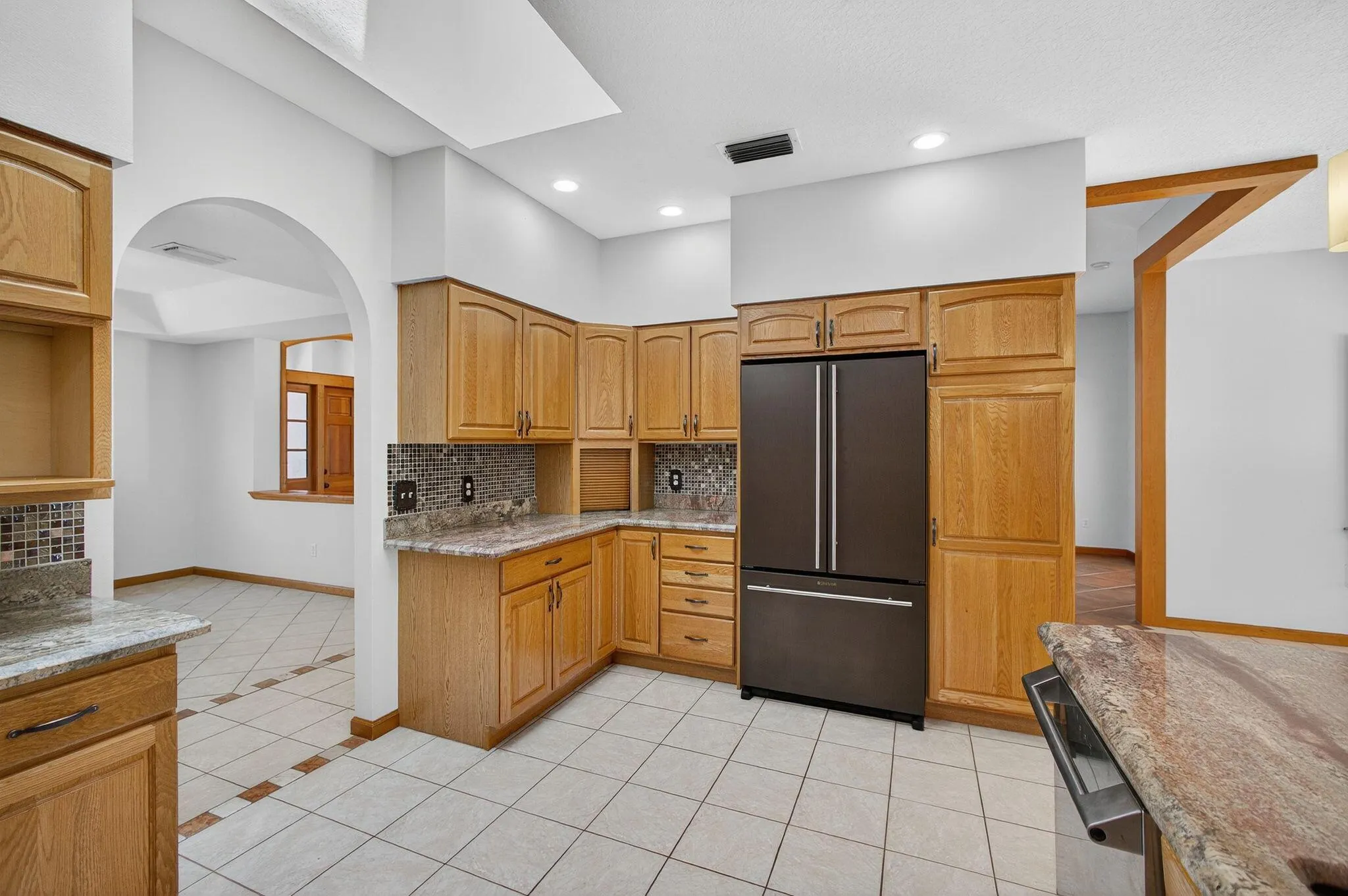 4881 SW Lake Grove Circle