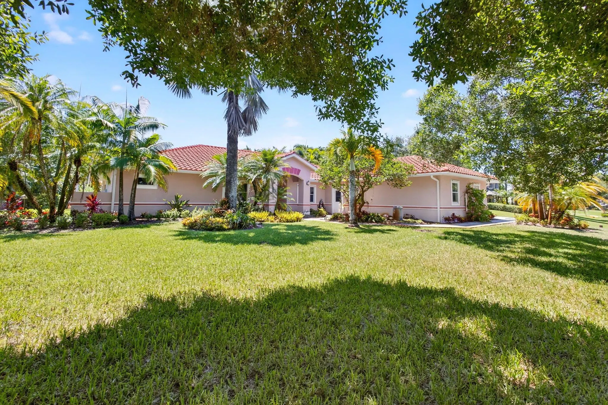 4881 SW Lake Grove Circle