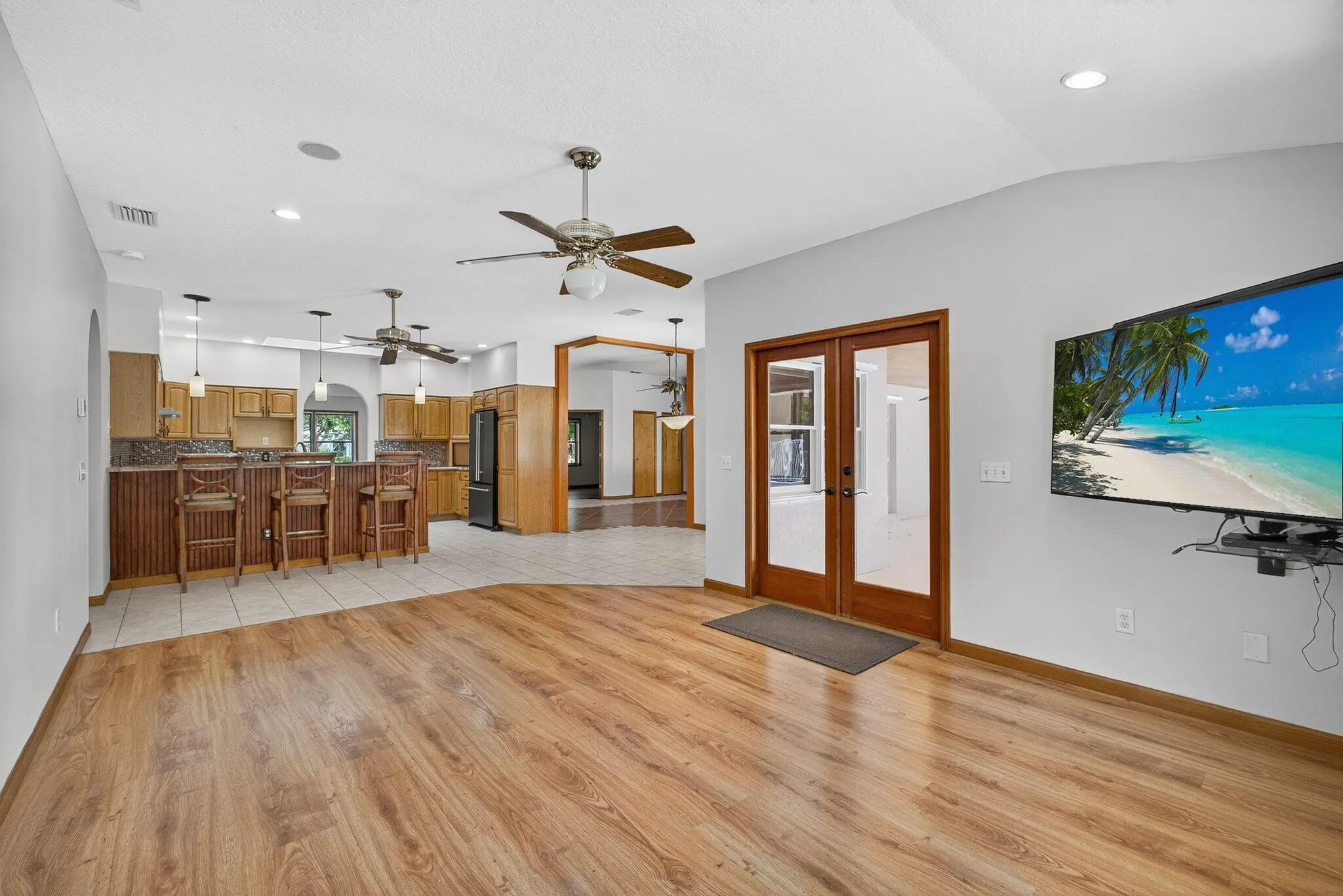 4881 SW Lake Grove Circle