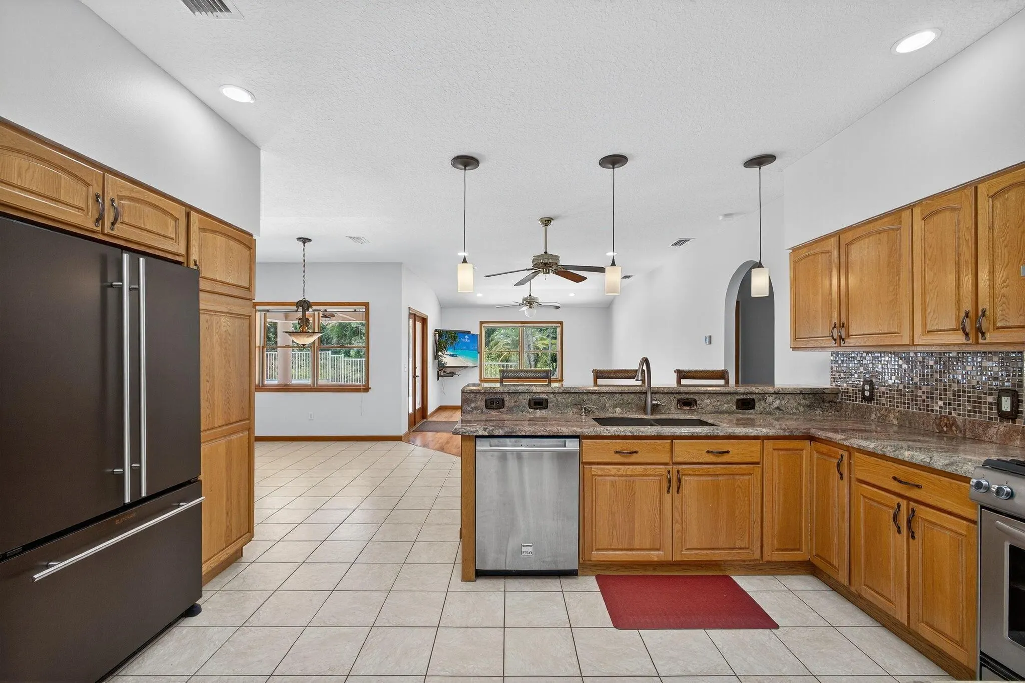 4881 SW Lake Grove Circle