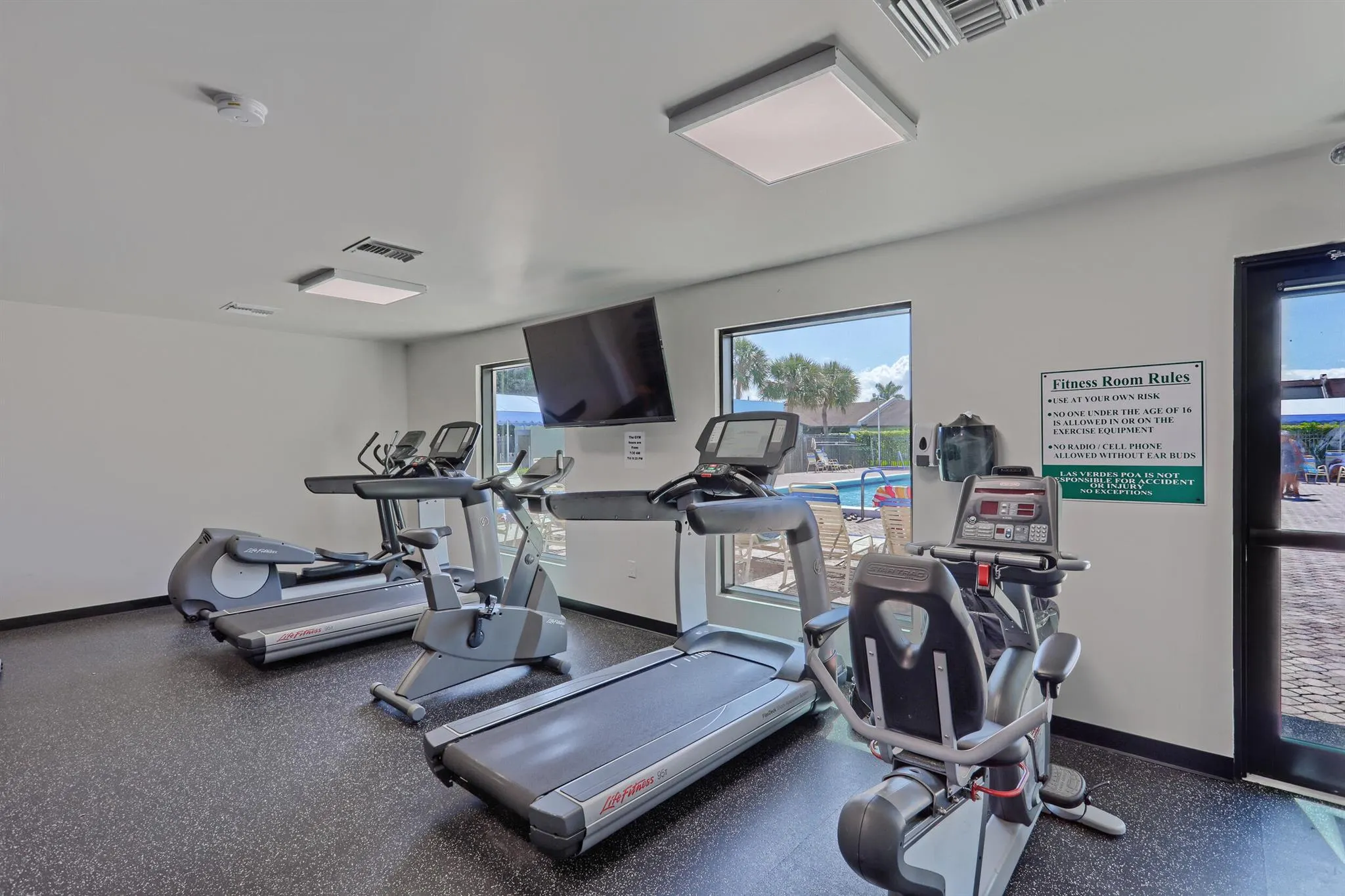 5250 Las Verdes Circle, #313