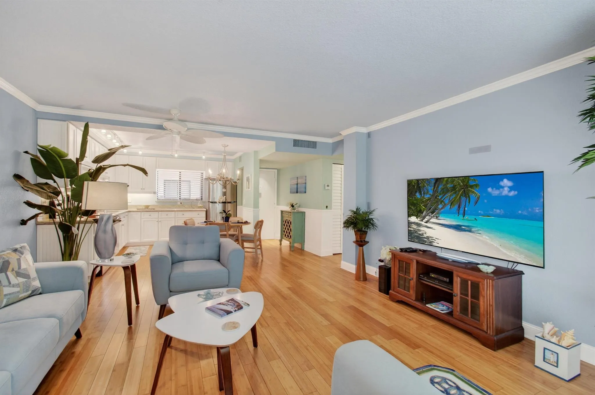 5250 Las Verdes Circle, #313