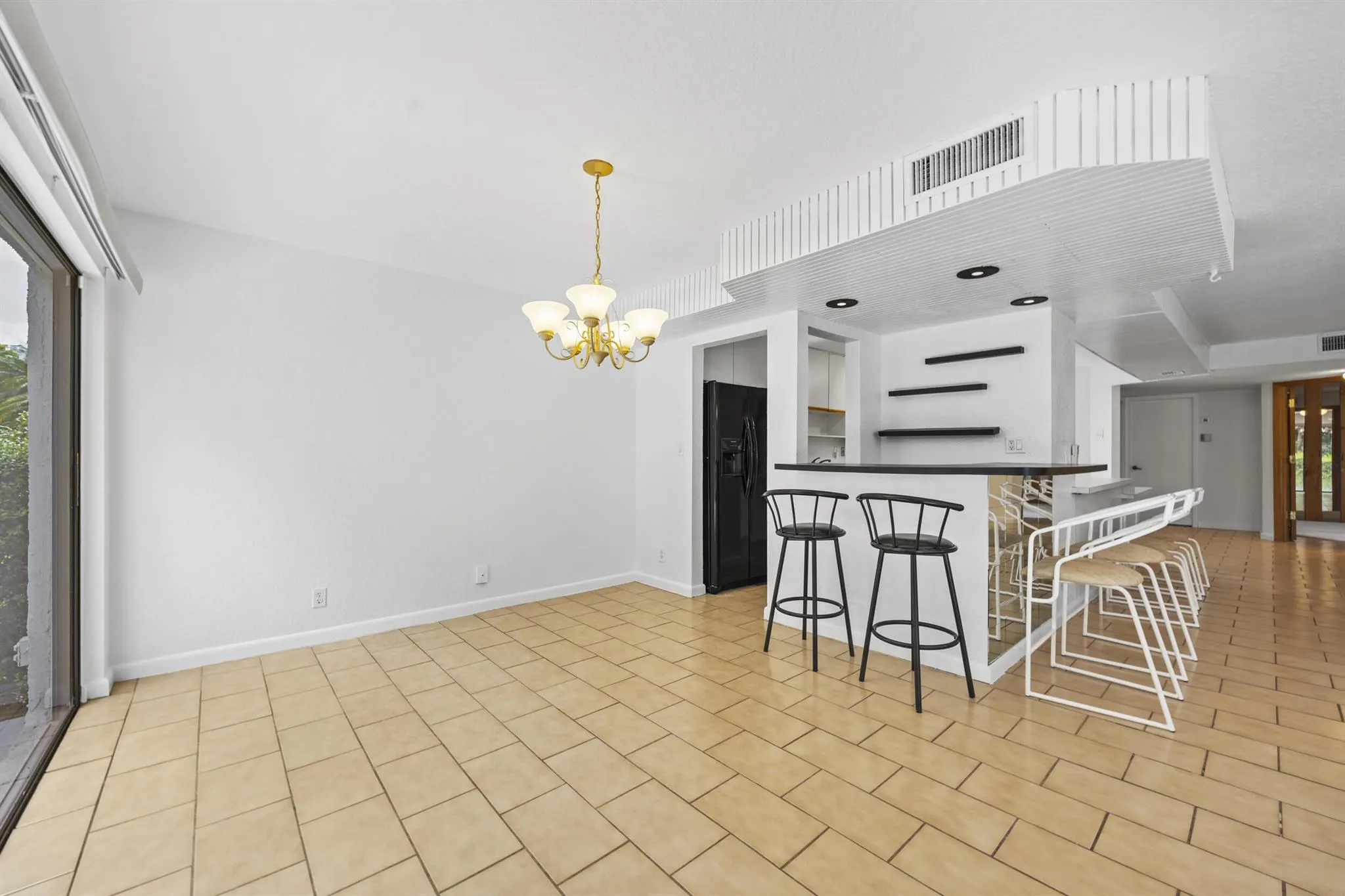 9713 N New River Canal Road, #304