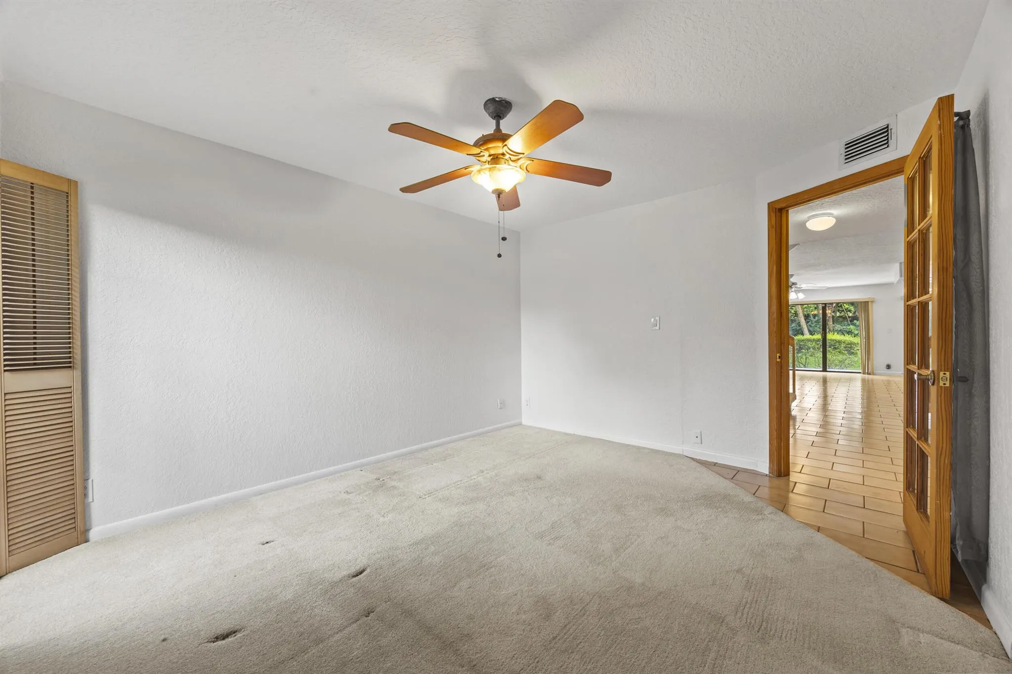9713 N New River Canal Road, #304